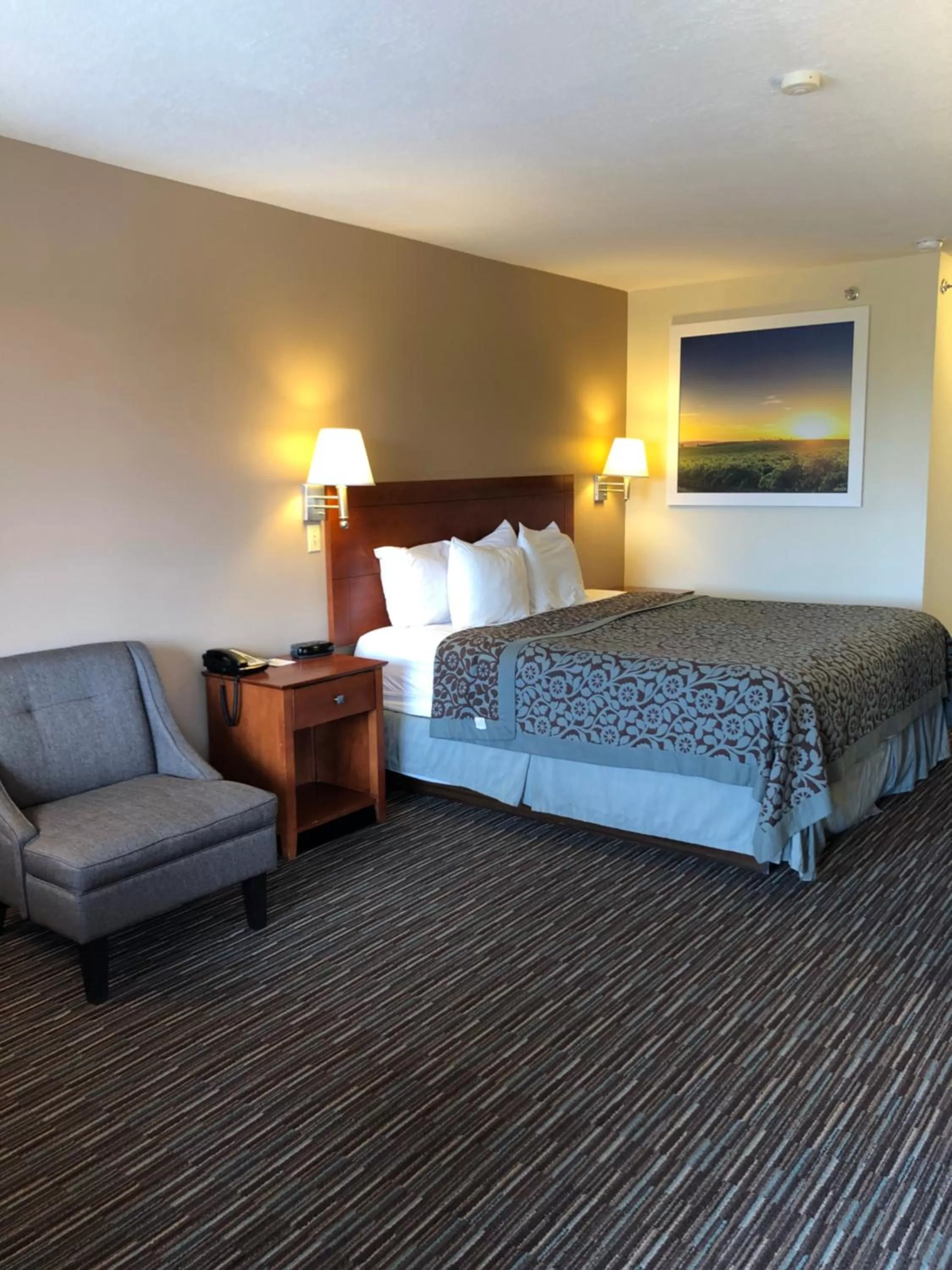 King Room- Non-Smoking in Days Inn by Wyndham Rio Rancho