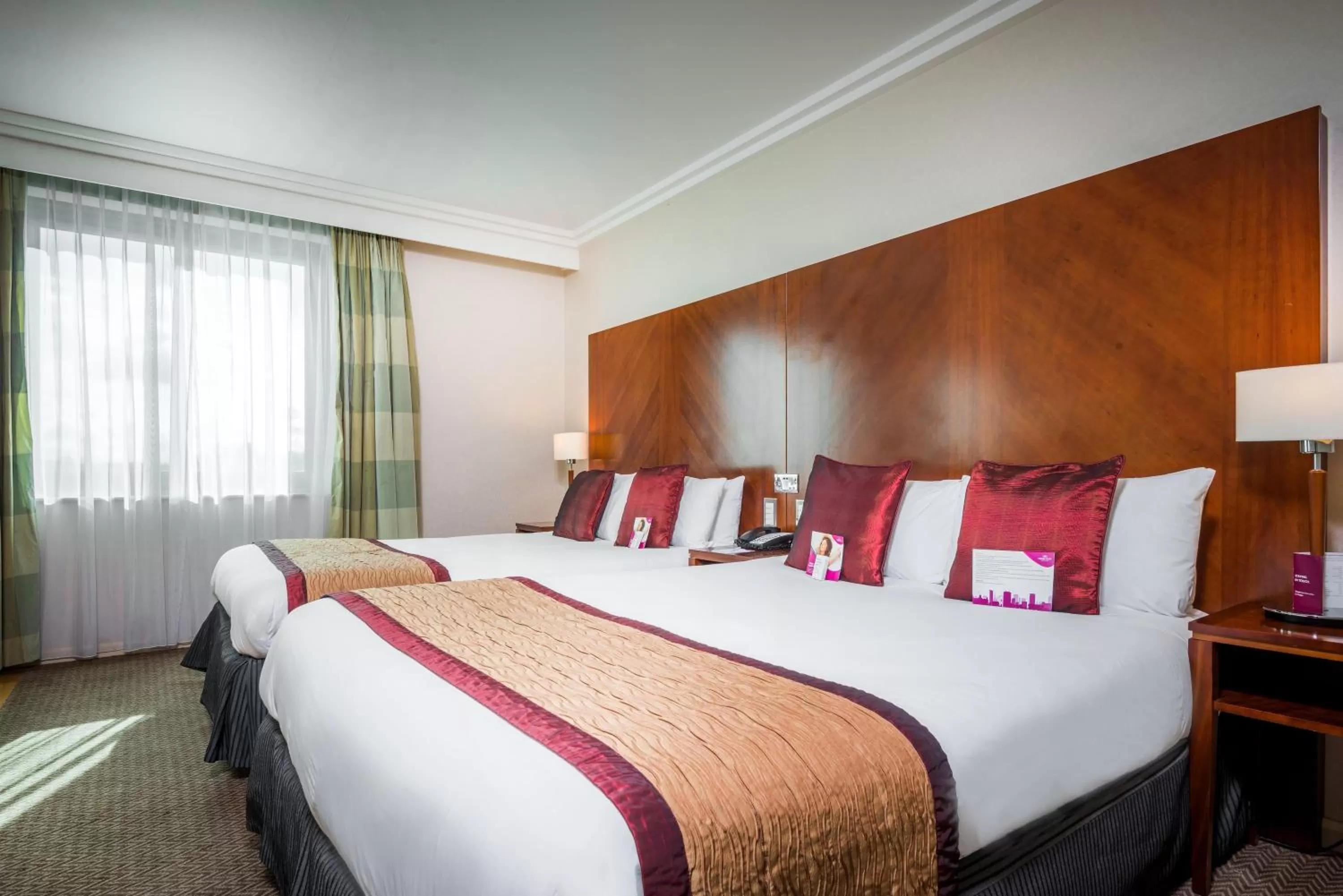 Junior Twin Suite in Crowne Plaza Birmingham NEC by IHG