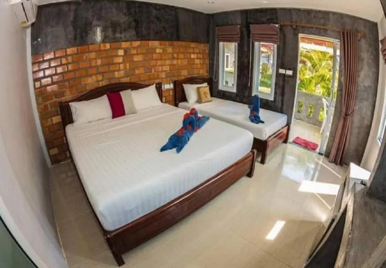 Triple Room in Lanta New Beach Bungalows - SHA Plus