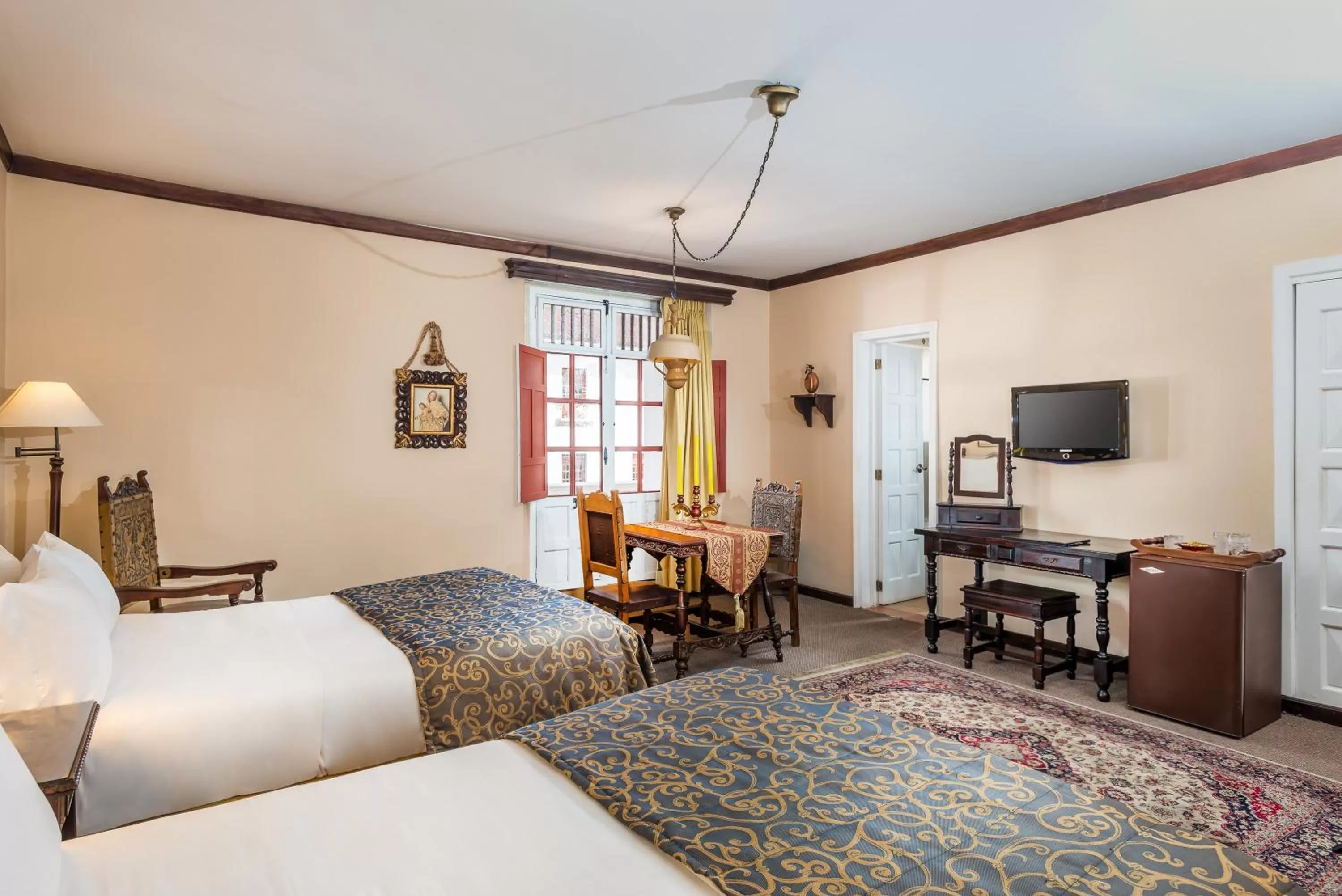 Twin Room in Hotel Dann Monasterio