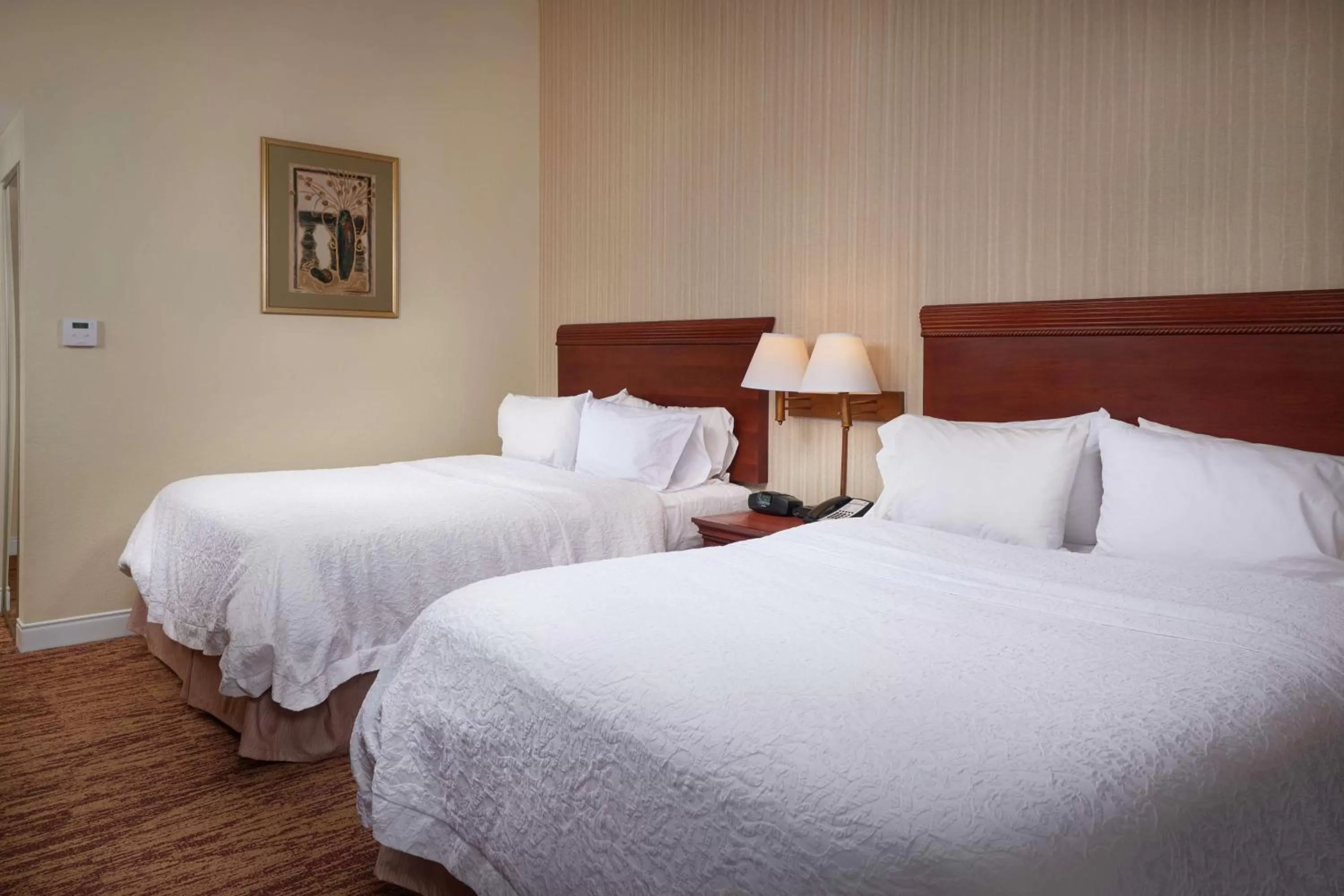 Queen Room with Two Queen Beds - Mobility and Hearing Access/Non-Smoking in Hampton Inn Shrewsbury