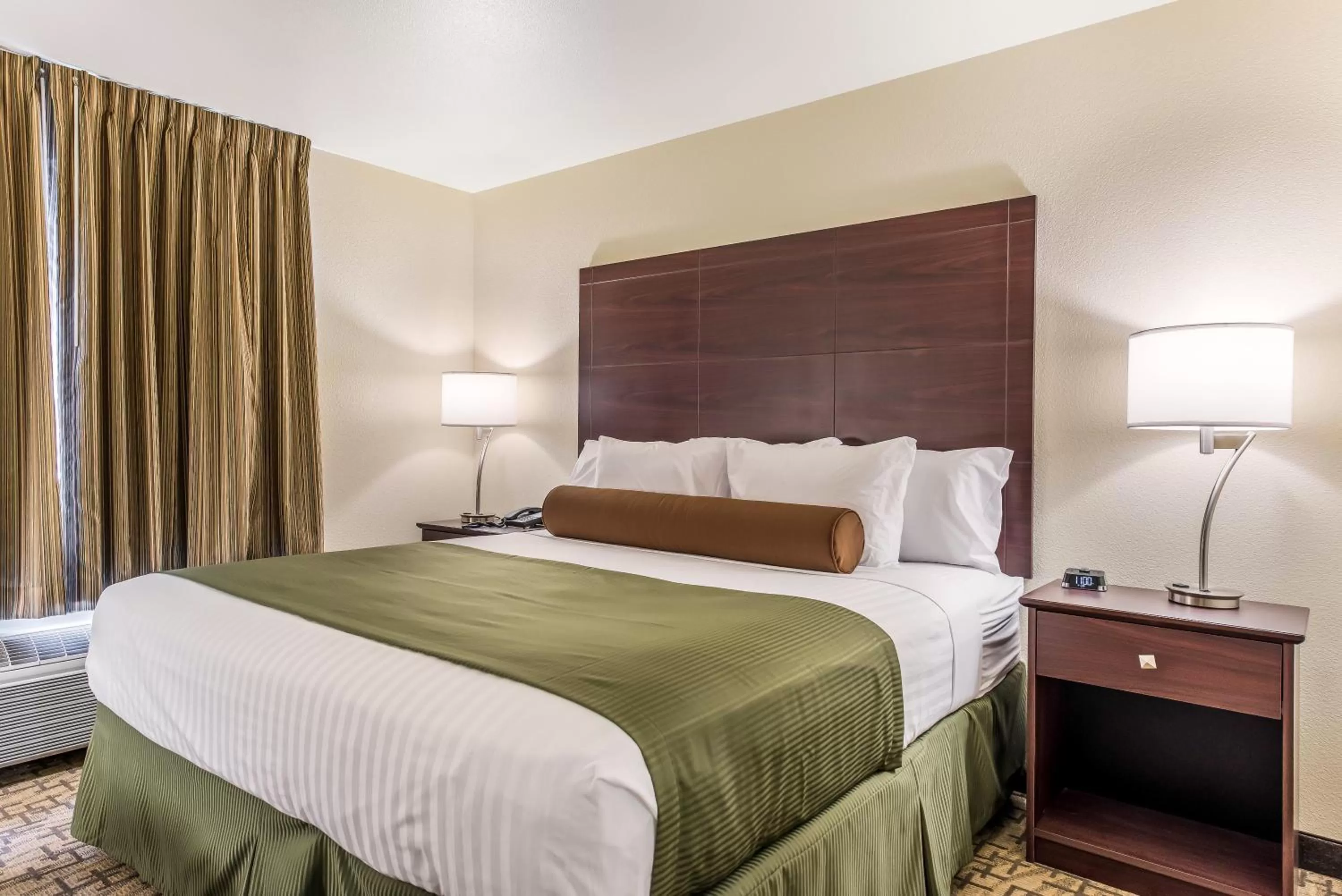 Double Room in Cobblestone Hotel & Suites - Hutchinson