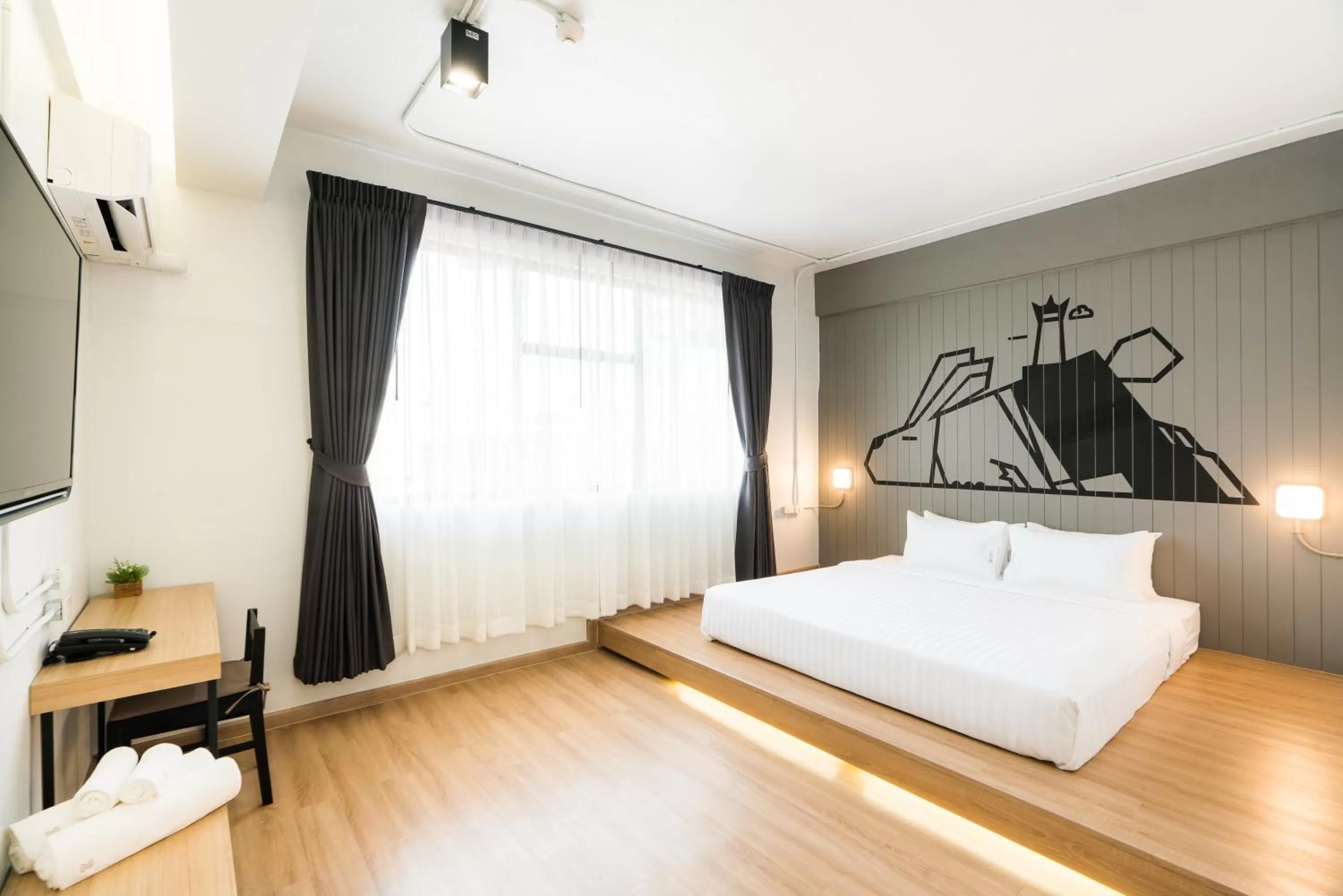 Deluxe Double or Twin Room in Marwin Villa