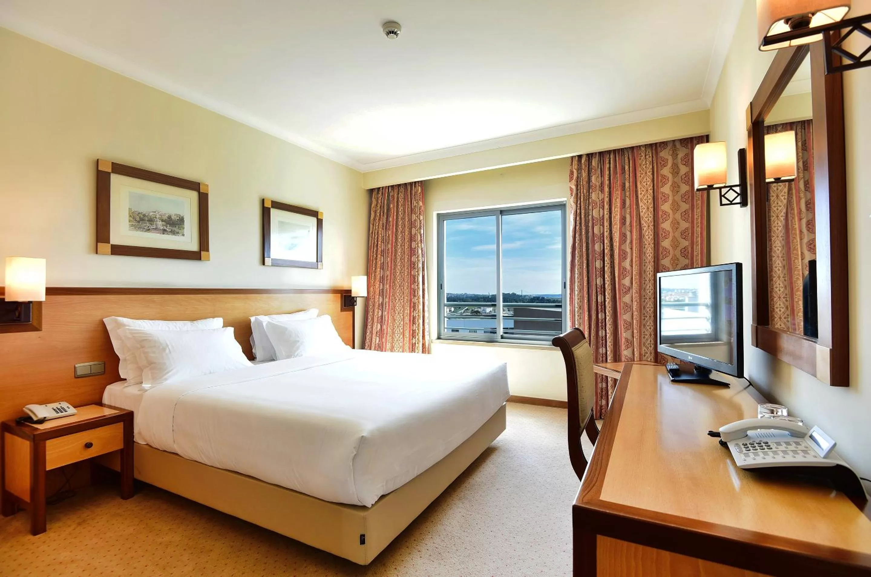 Suite in Hotel Real Oeiras