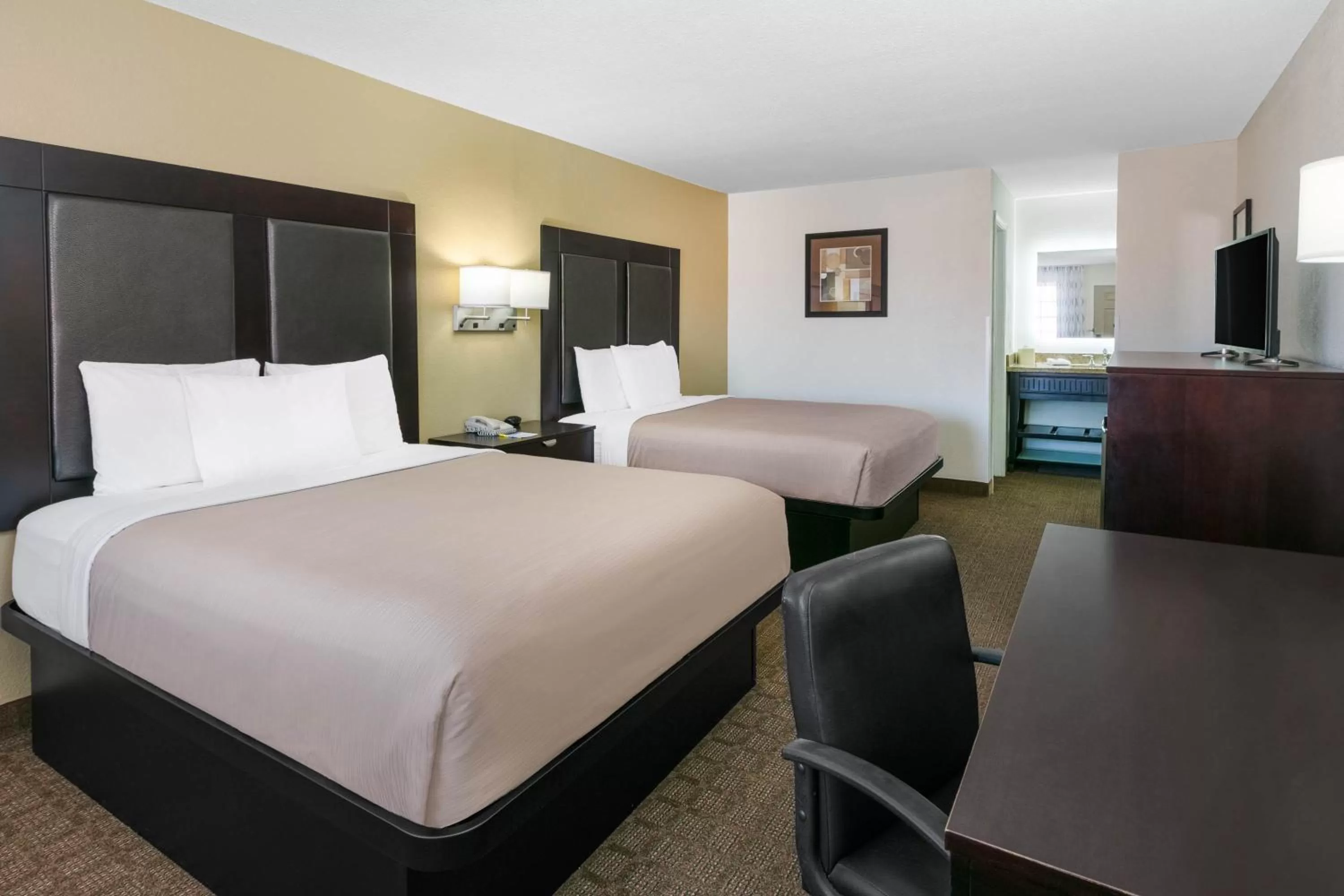 Queen Room with Two Queen Beds - Smoking in Days Inn by Wyndham Granbury