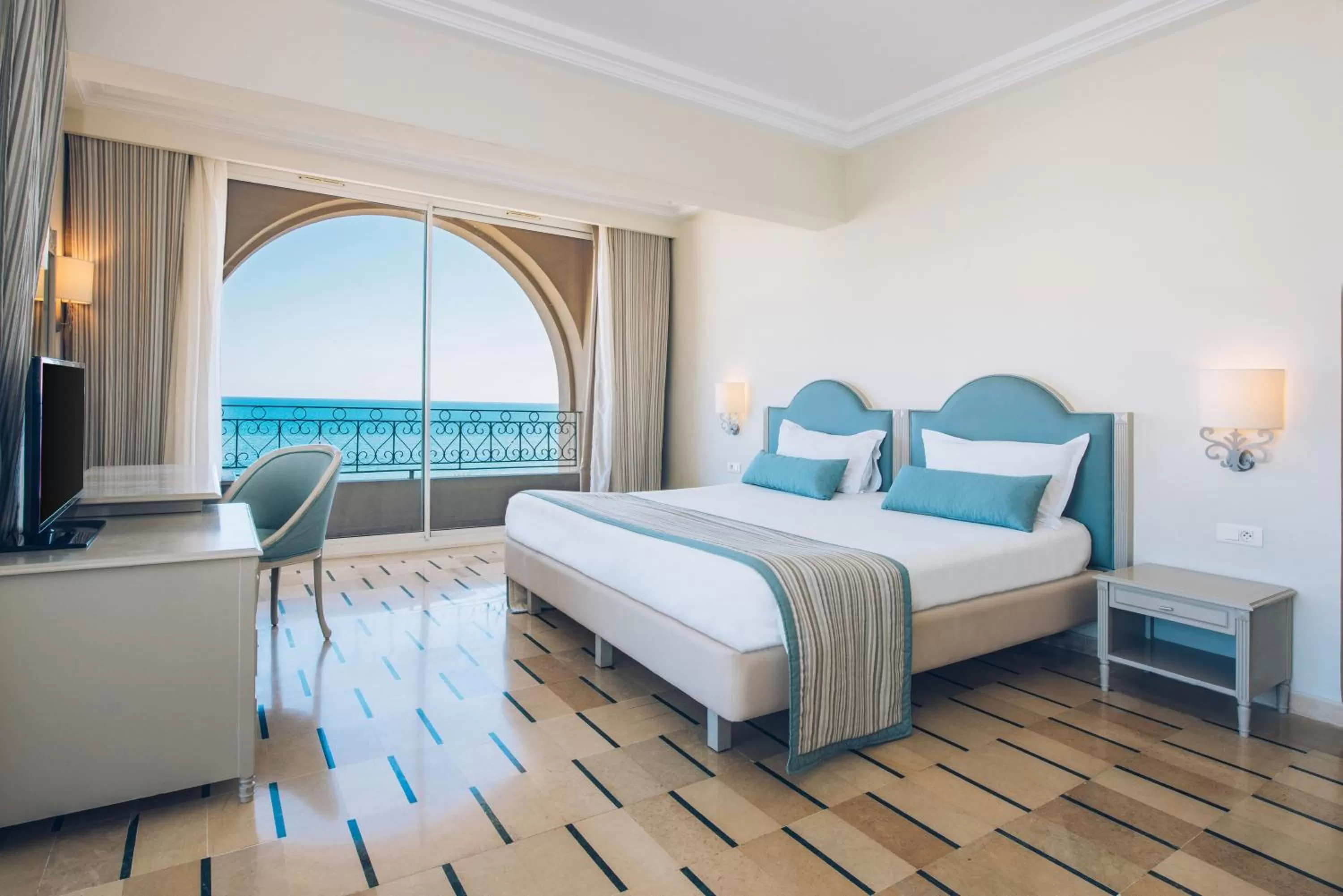 Junior Suite with Sea View in Iberostar Averroes