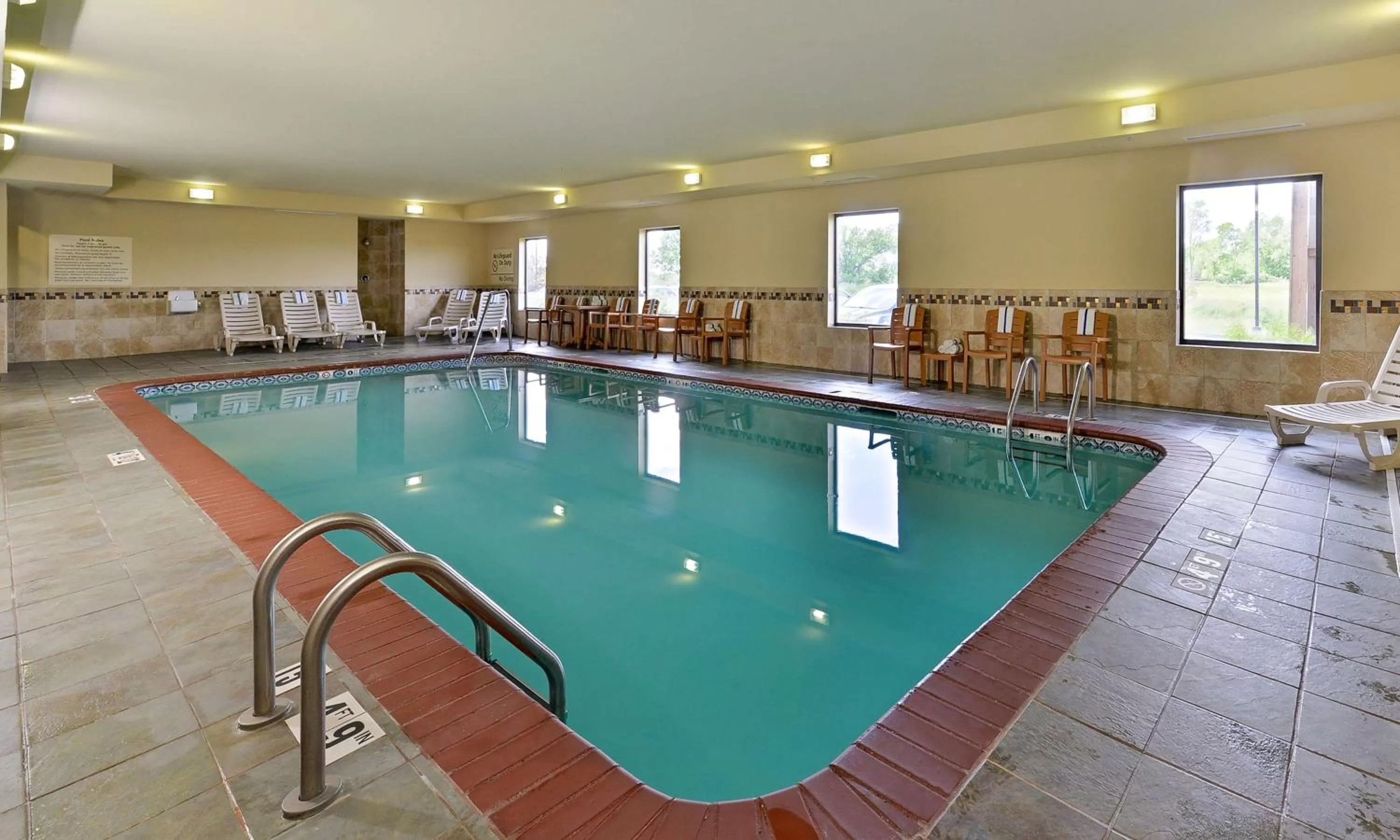 Pool view in Hampton Inn Muscatine