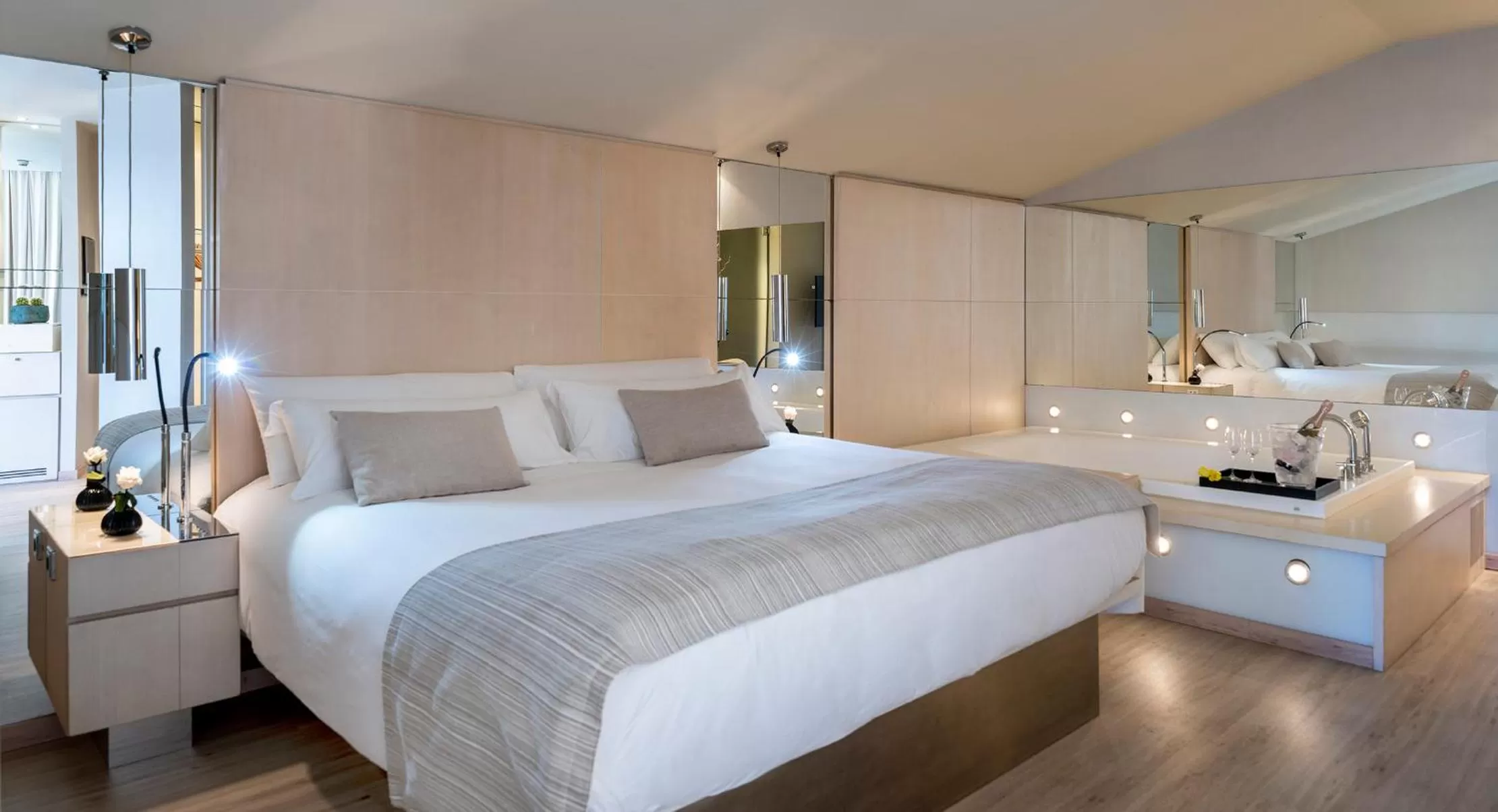 Suite with Terrace in Cram Hotel