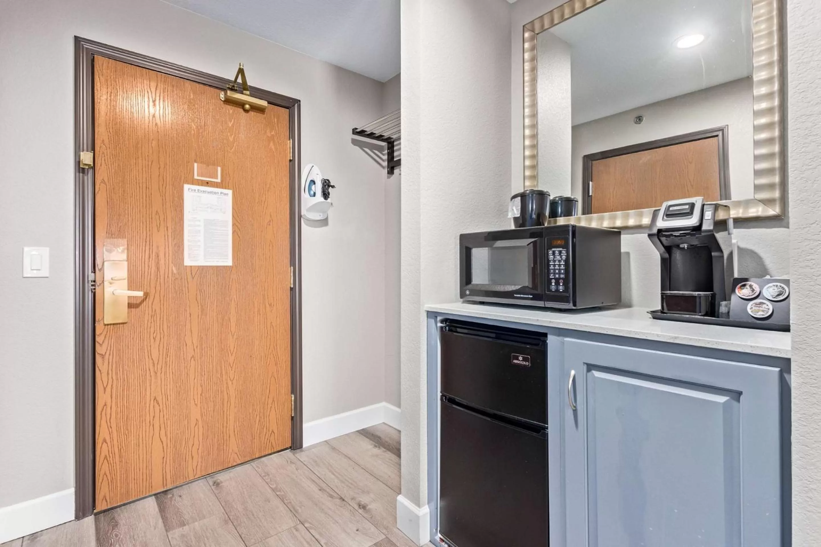 King Room with Two King Beds in Fountain Park Hotel BW Signature Collection