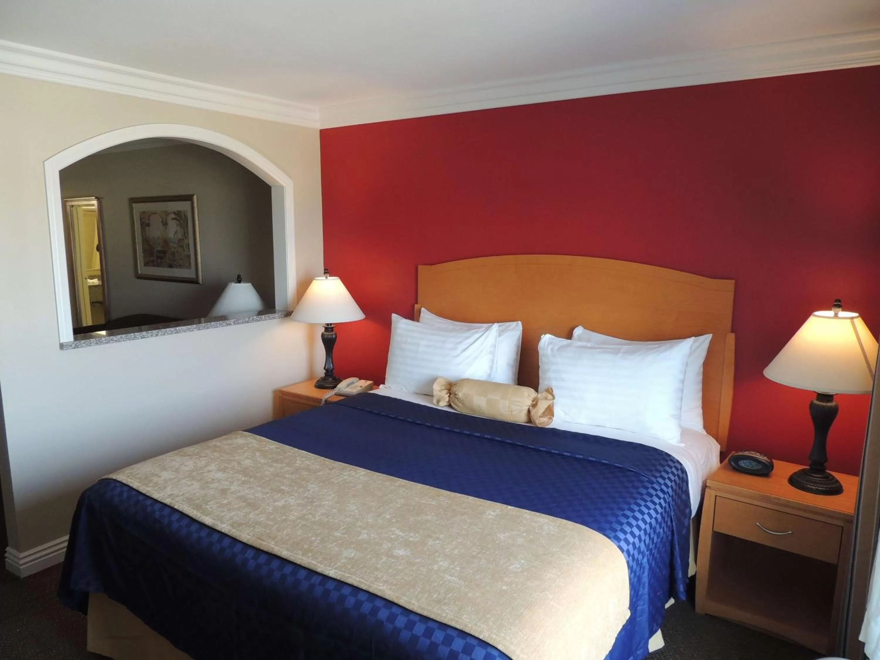 King Room with Sofa Bed - Non-Smoking in Best Western Plus - Anaheim Orange County Hotel