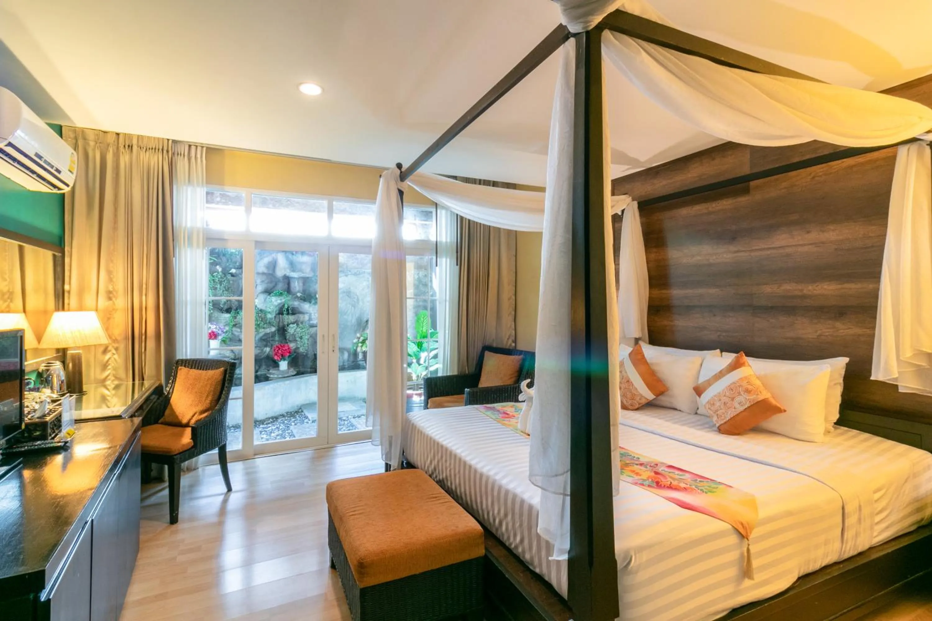 Deluxe Double Room in Baan PhuAnda Phuket