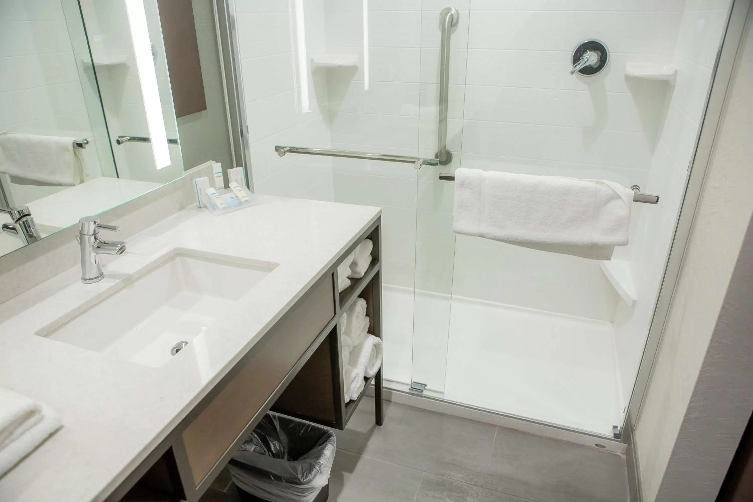 King Room - Hearing Access in Hilton Garden Inn Corning Downtown