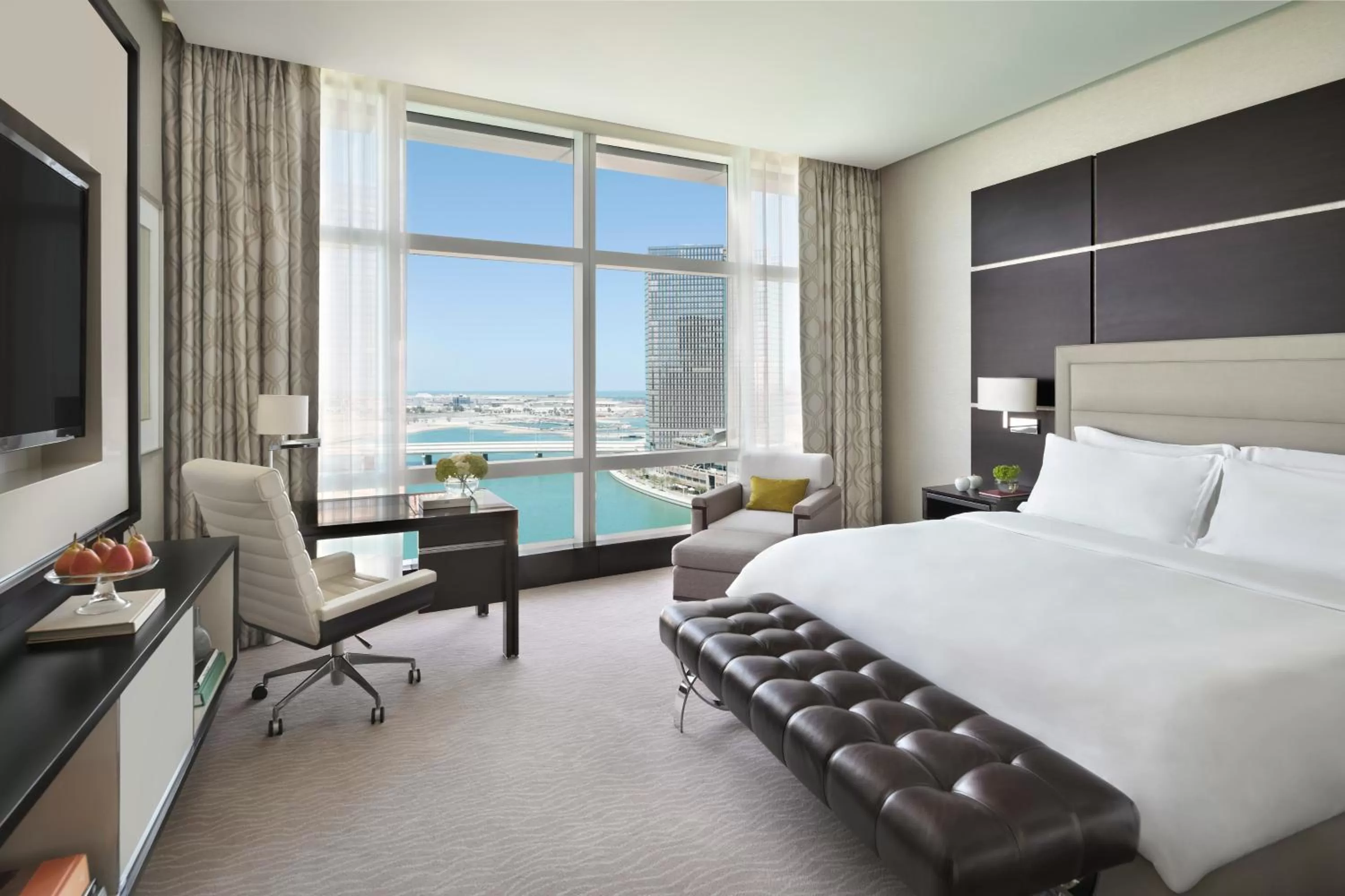 Deluxe King Room - City View in Rosewood Abu Dhabi