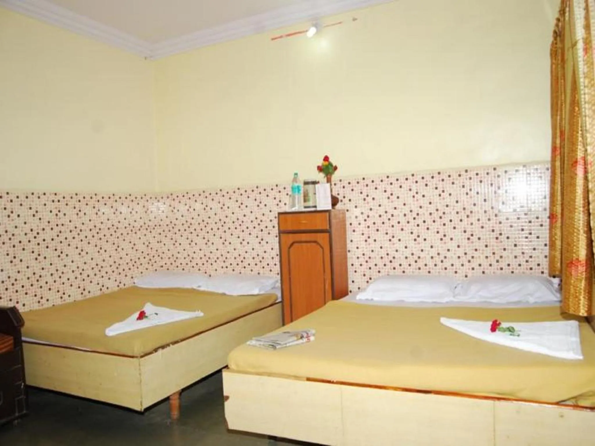 Quadruple Room Non AC in Hotel Utsav