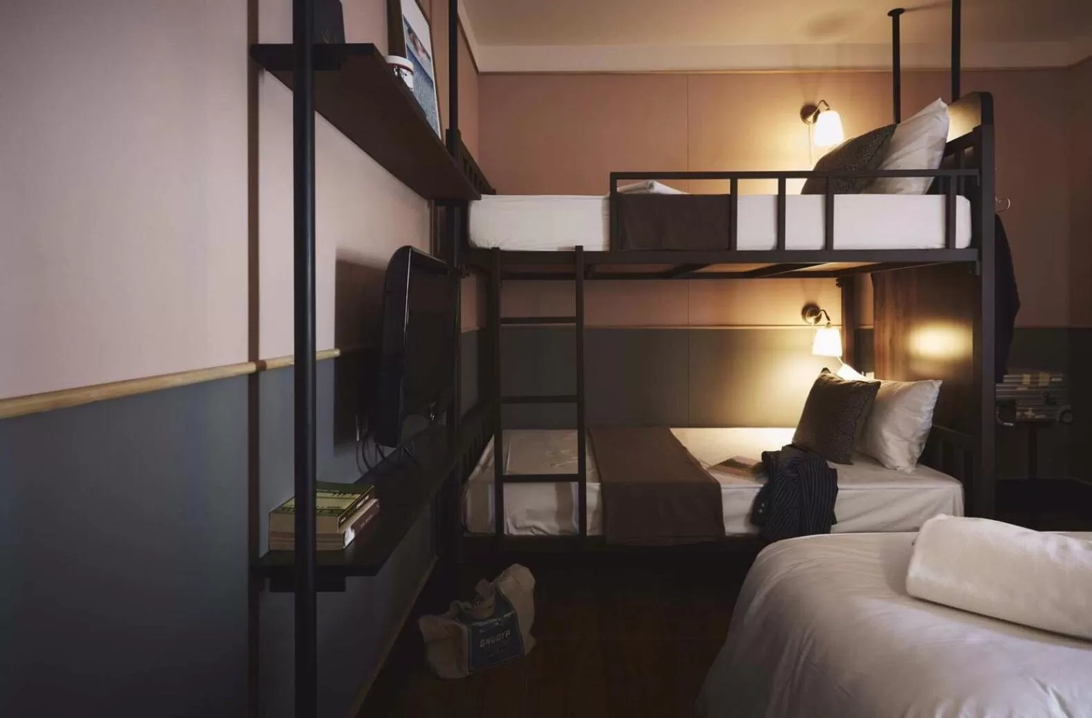 Family Room in Josh Hotel