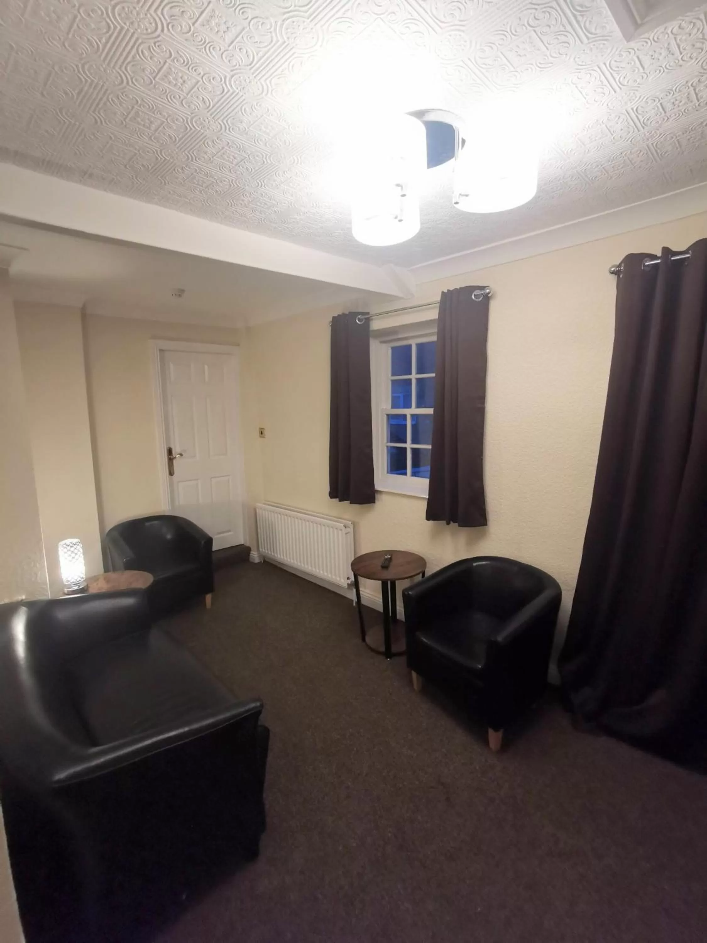 Bedroom in The Redwell Inn