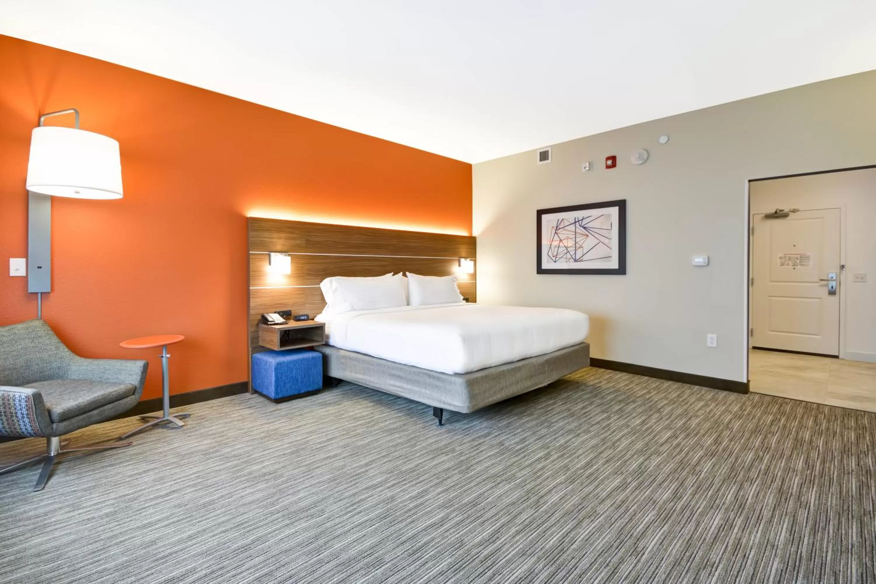 King Room - Mobility Access/Roll in Shower - Non-Smoking in Holiday Inn Express - Evansville by IHG