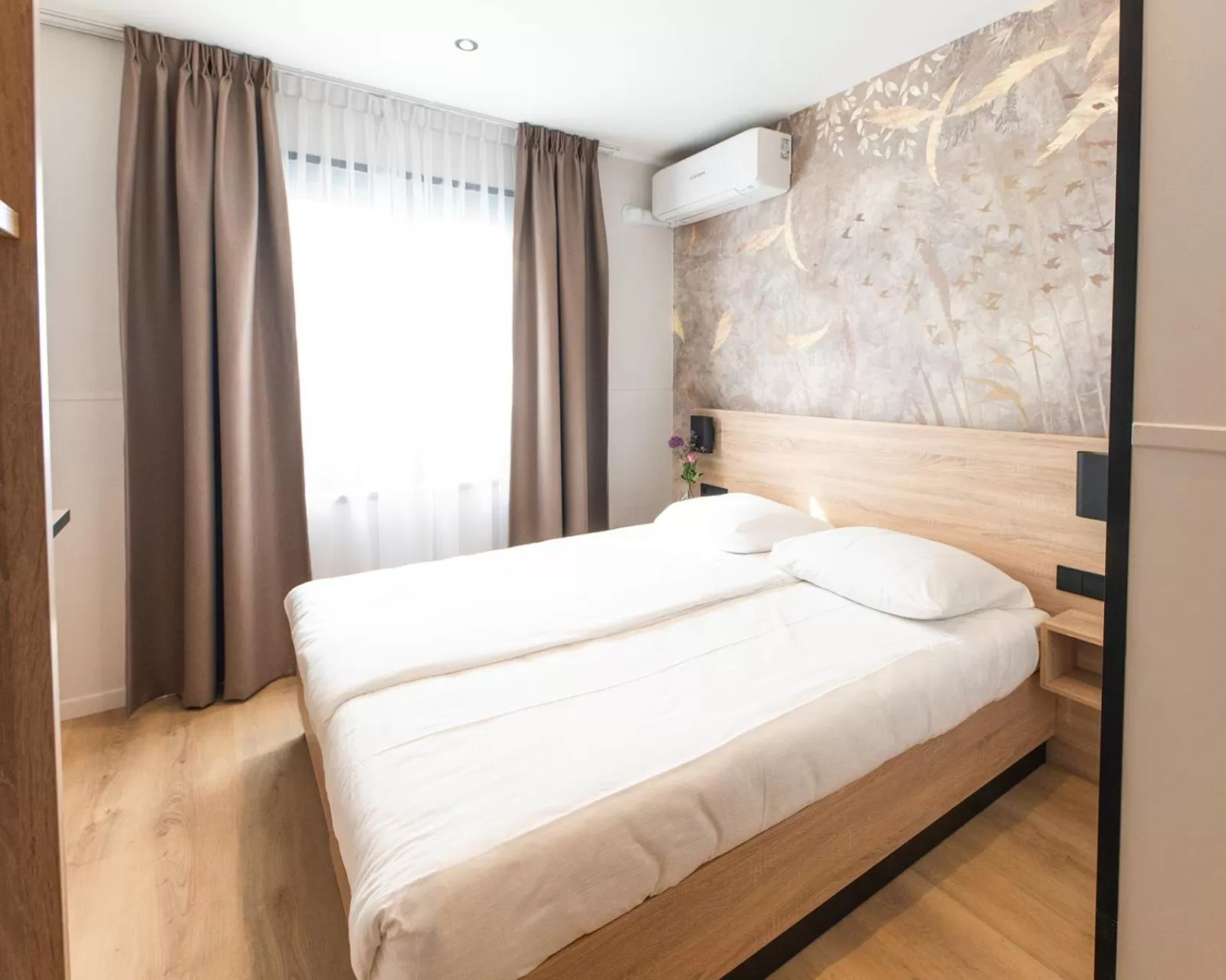 Deluxe Queen Room in Hotel van Gelder