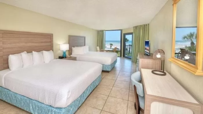 Deluxe Queen Suite in El Caribe Resort and Conference Center