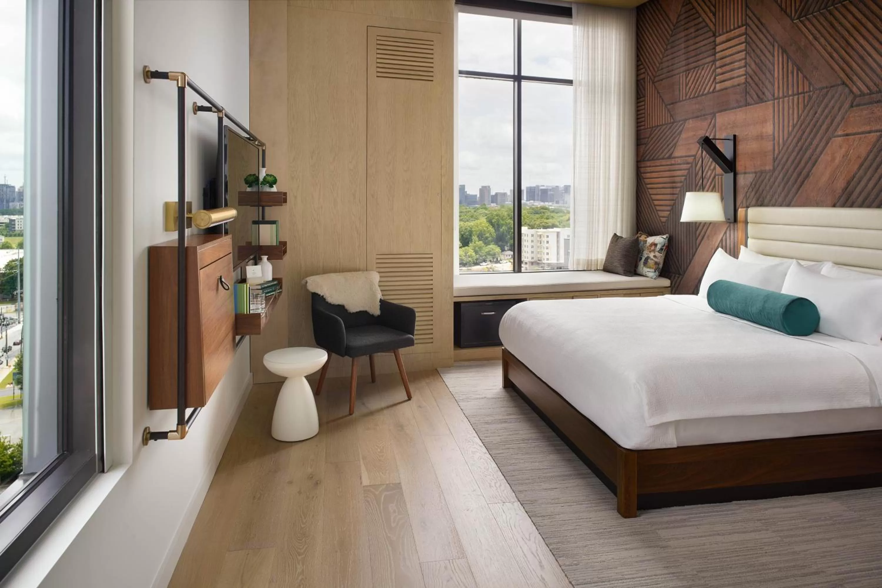 Skyline Corner View Room, Guest room, 1 King, Corner room in Bellyard, West Midtown Atlanta, a Tribute Portfolio Hotel