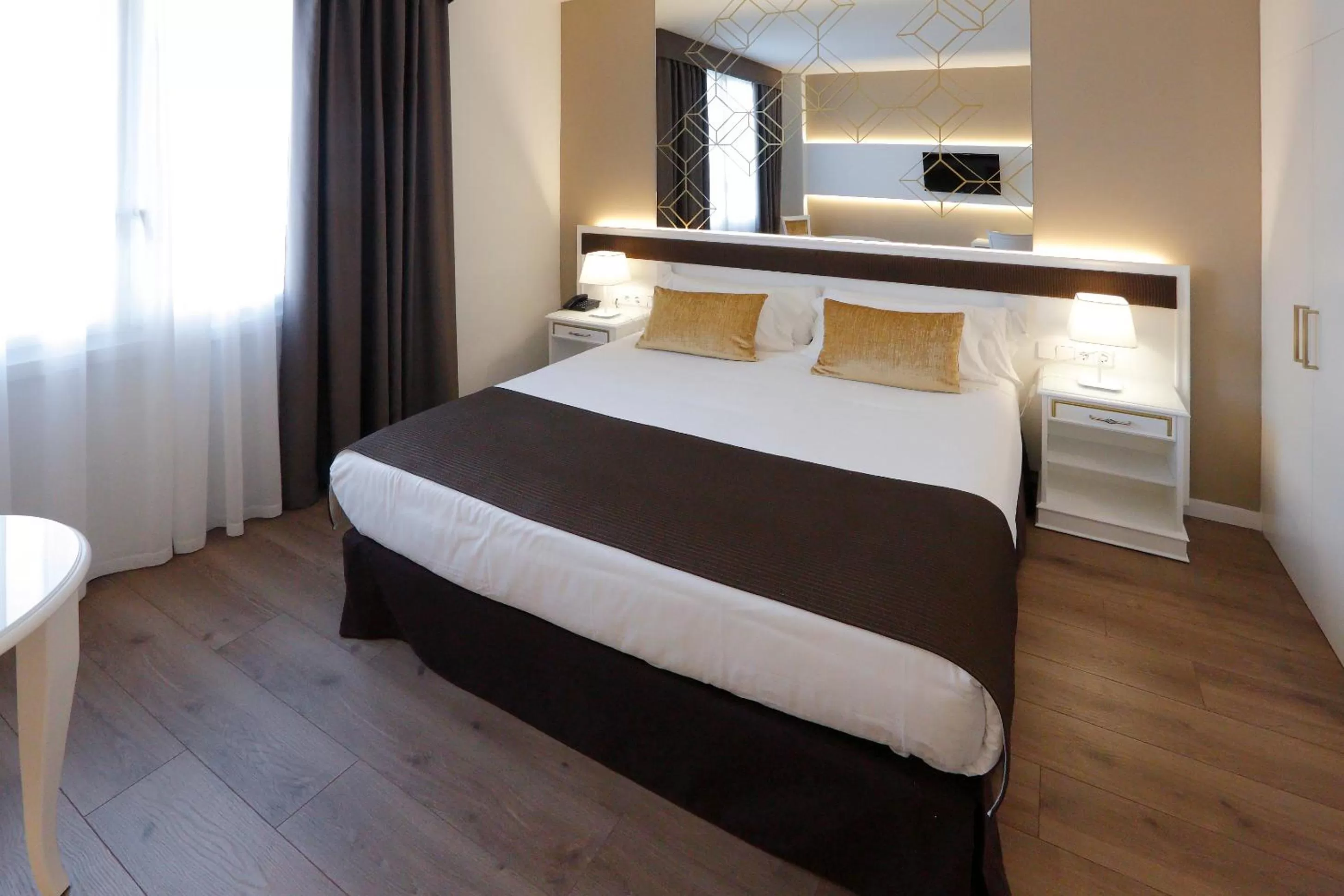 Deluxe King Room in Sercotel Alfonso XIII