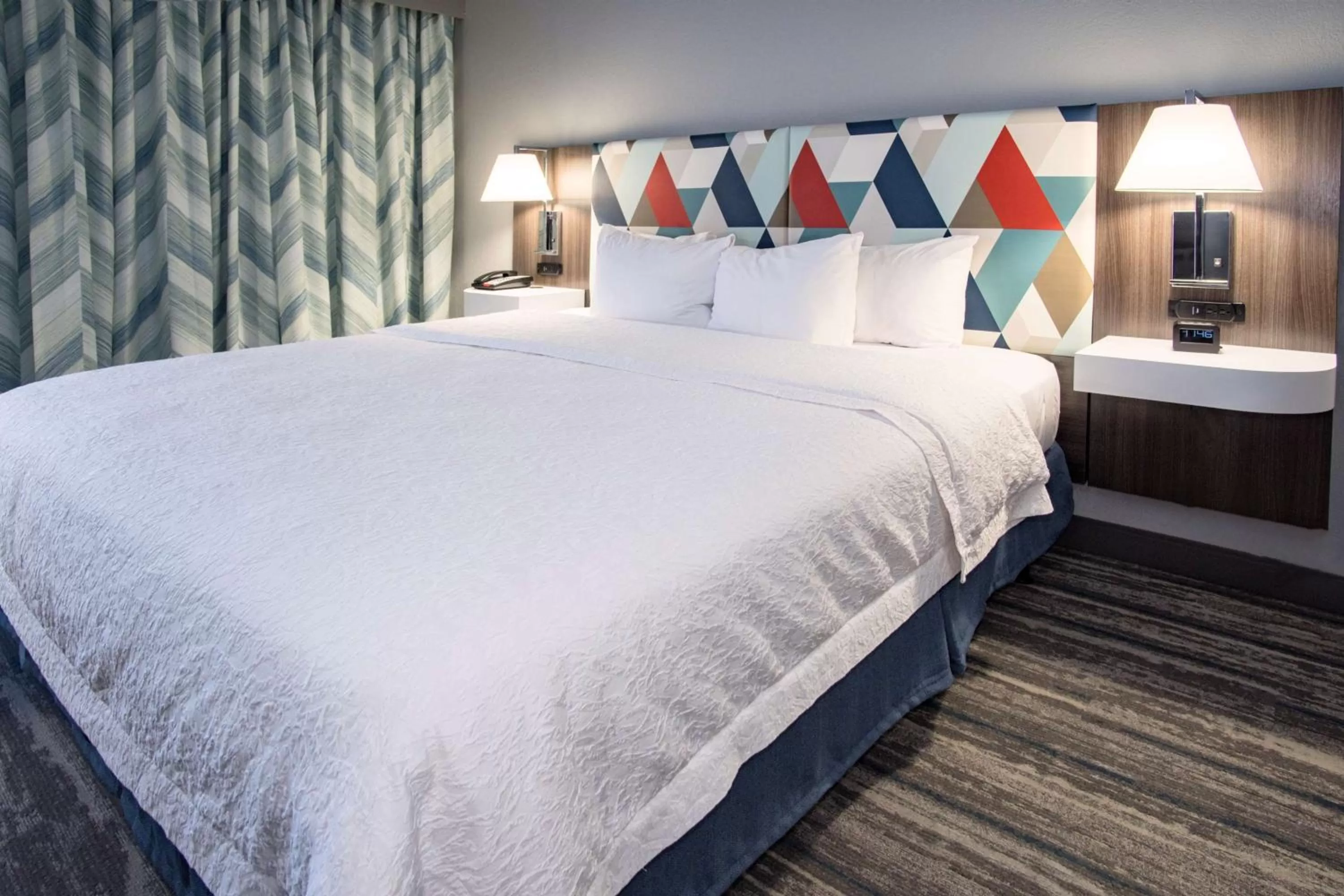 King Room - Mobility Access/Non-Smoking in Hampton Inn Oklahoma City/Yukon