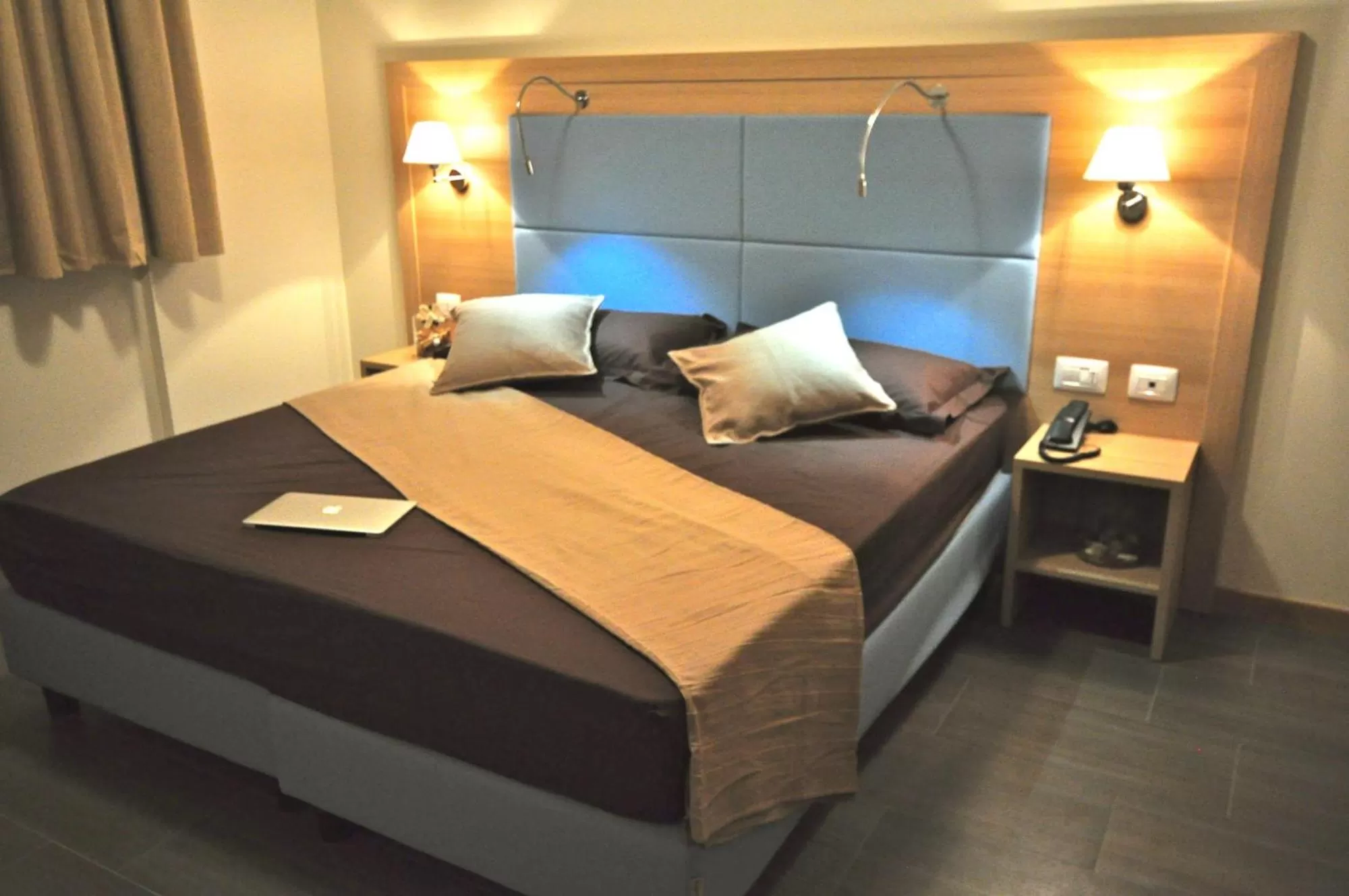 Double or Twin Room in Hotel 325 Tor Vergata