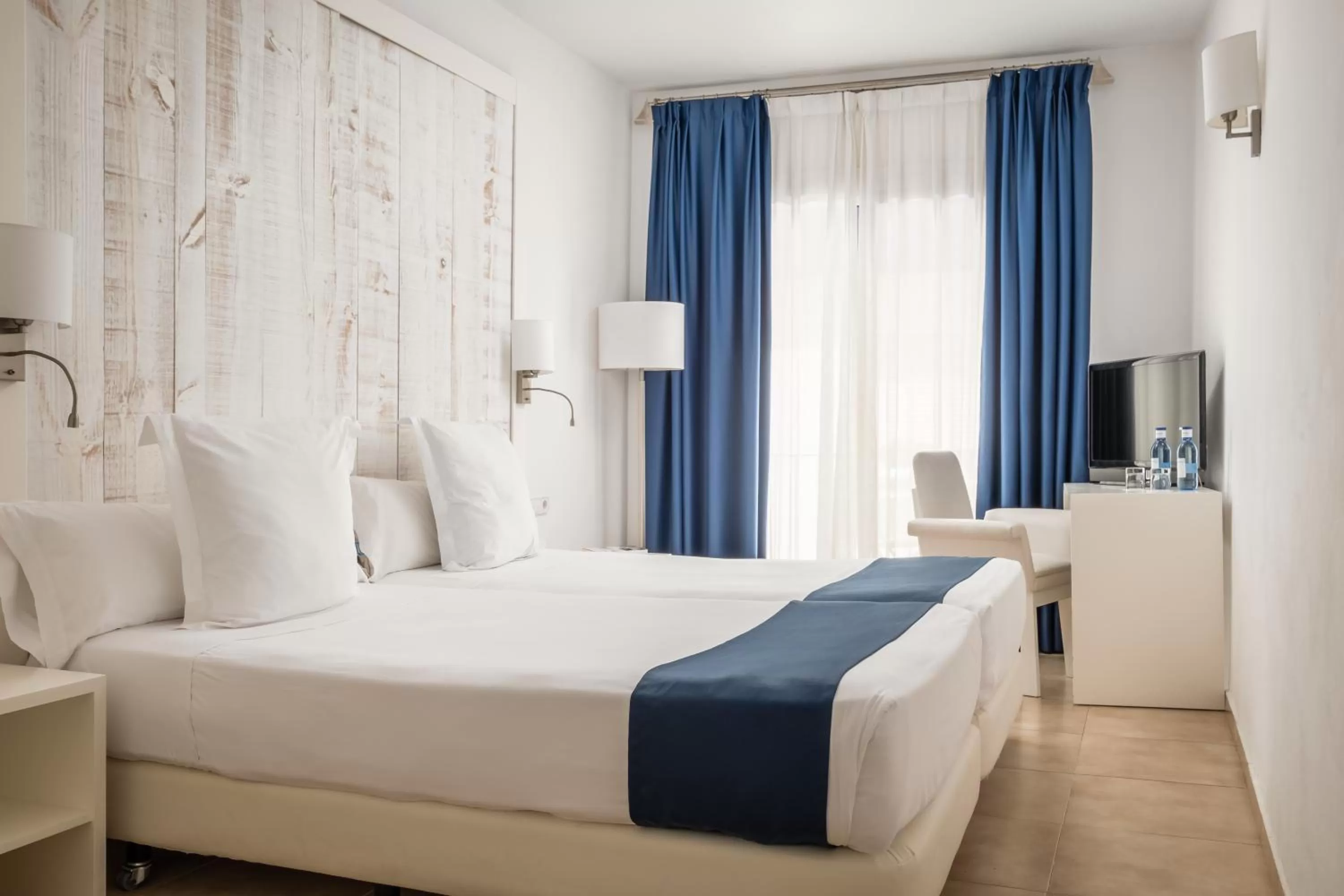 Double or Twin Room in Hotel Medium Sitges Park