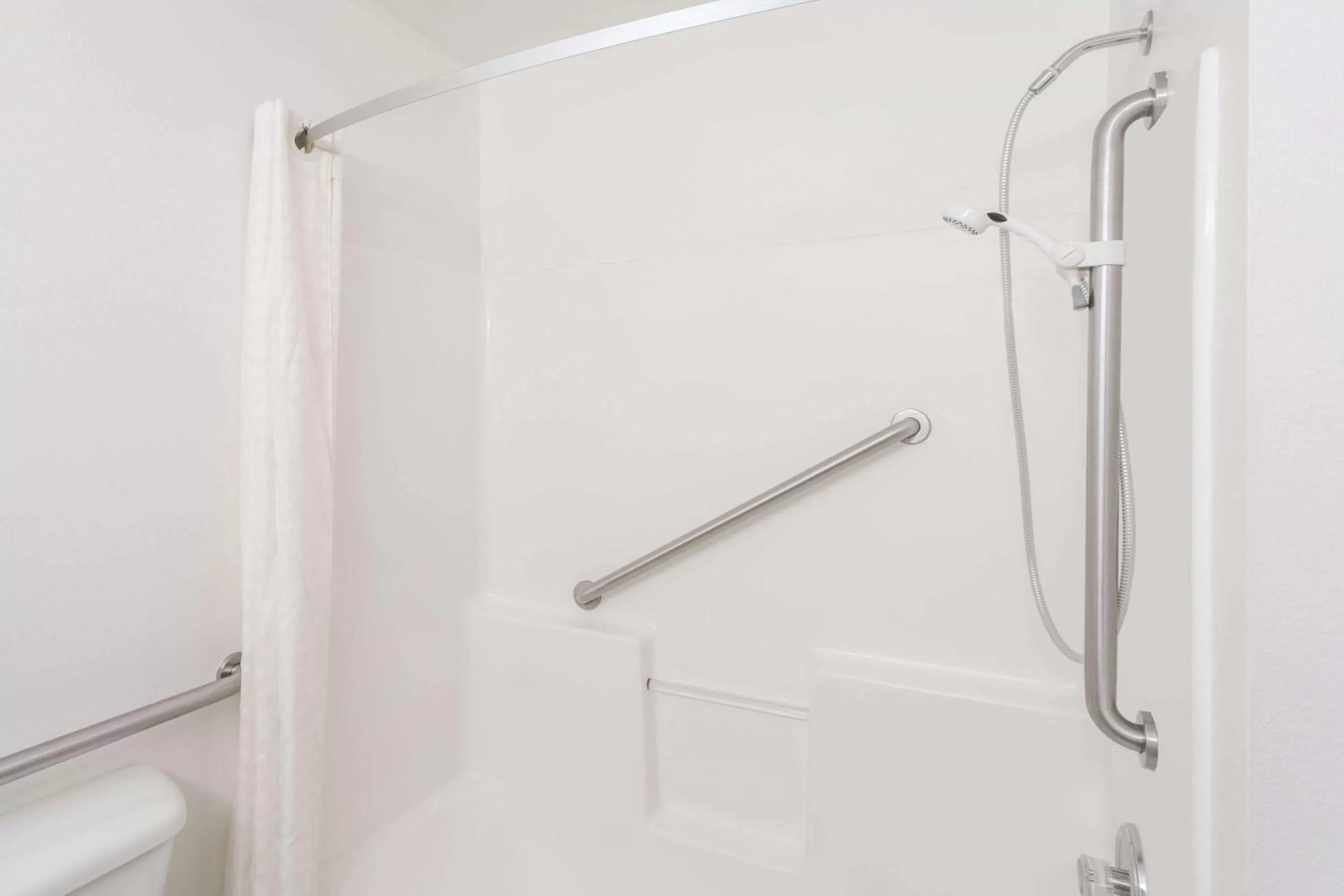 Queen Room with Two Queen Beds - Mobility Access/Non-Smoking in Super 8 by Wyndham Driggs