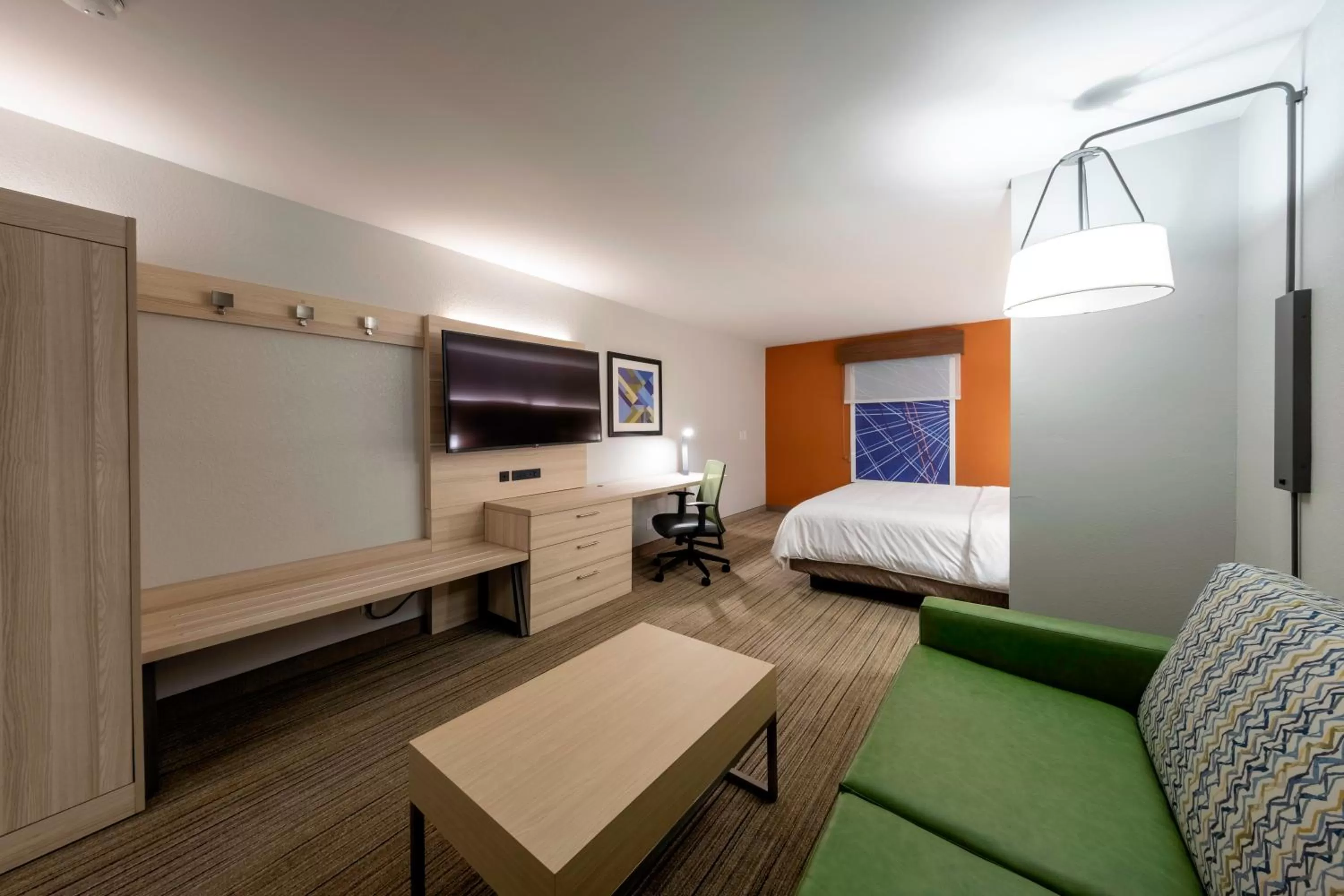 Holiday Inn Express Hotel & Suites Petersburg/Dinwiddie by IHG