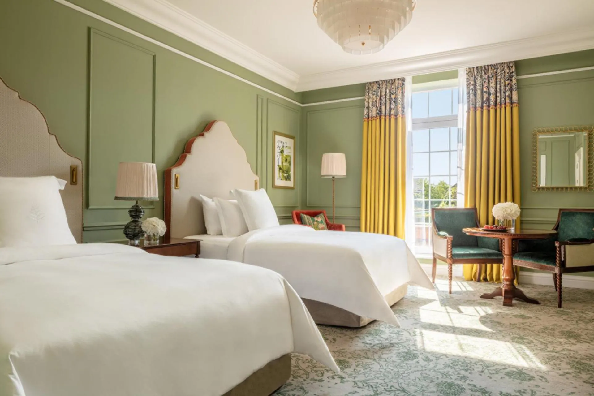 Garden View Doubles Beds in Four Seasons Hotel Hampshire