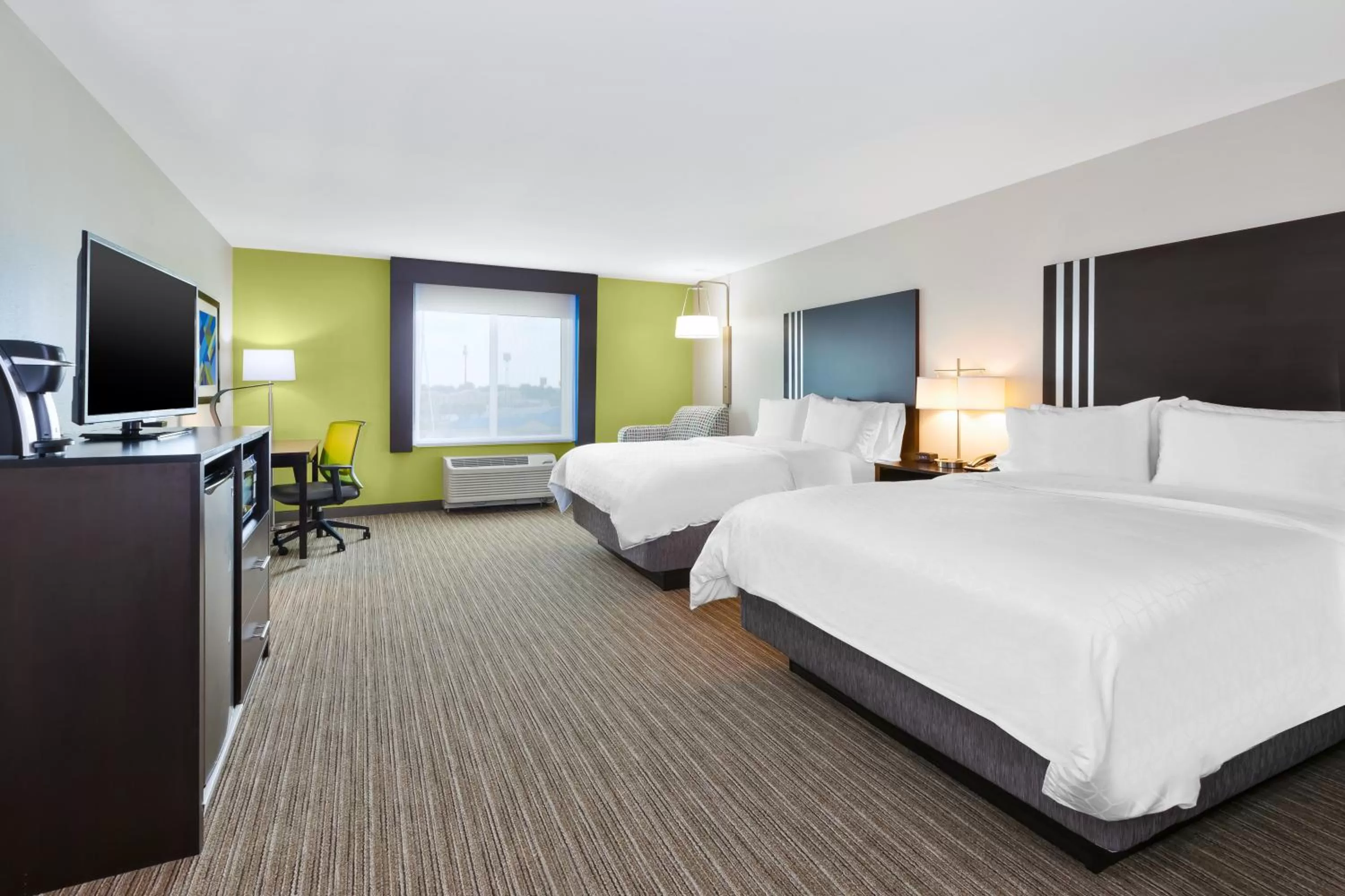 Double Room with Two Double Beds - Hearing Accessible/Non-Smoking  in Holiday Inn Express & Suites - Effingham by IHG