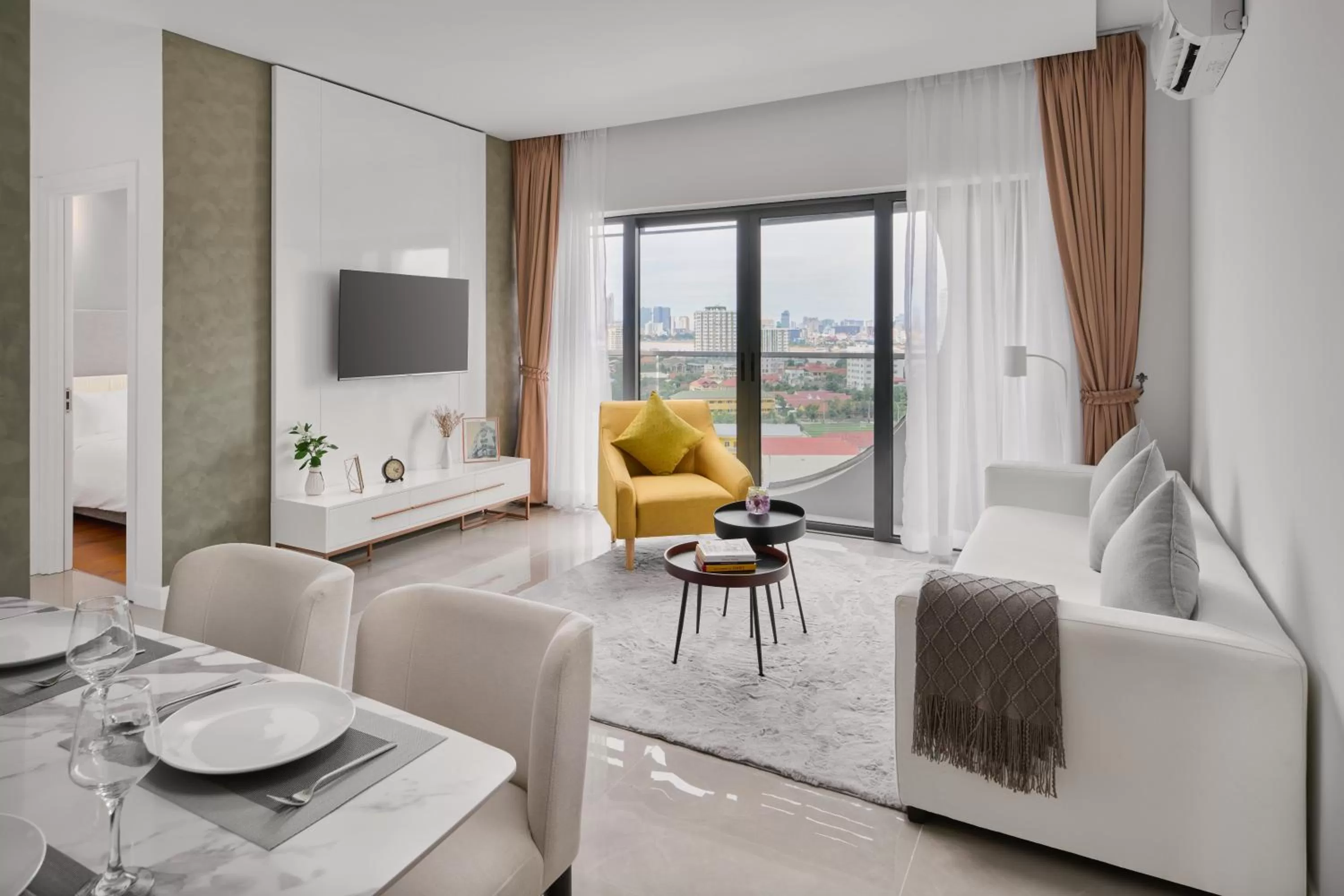 Twin Business Suite in The Peninsula Phnom Penh