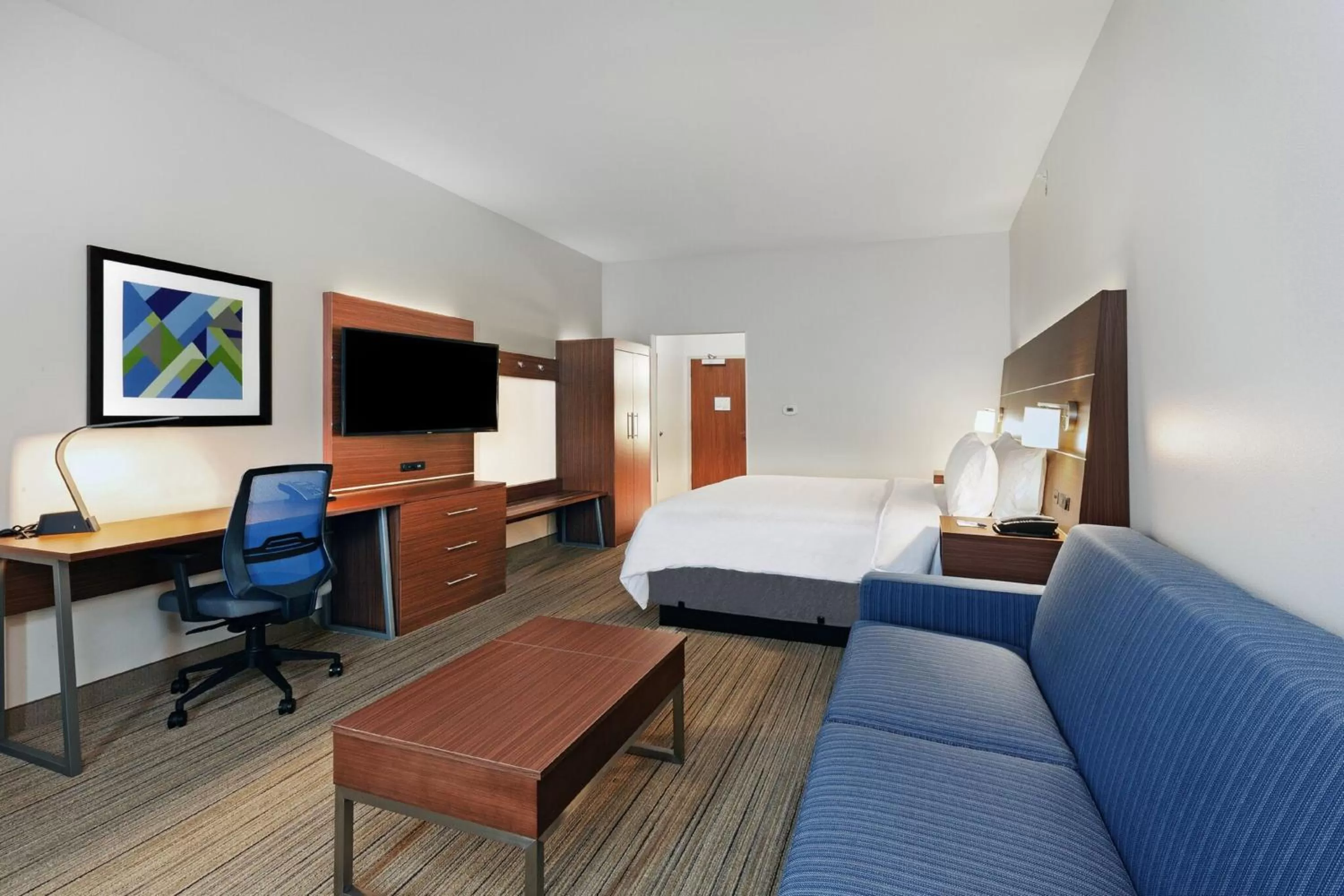 King Suite with Sofa Bed in Holiday Inn Express & Suites - Tulsa Northeast - Owasso by IHG