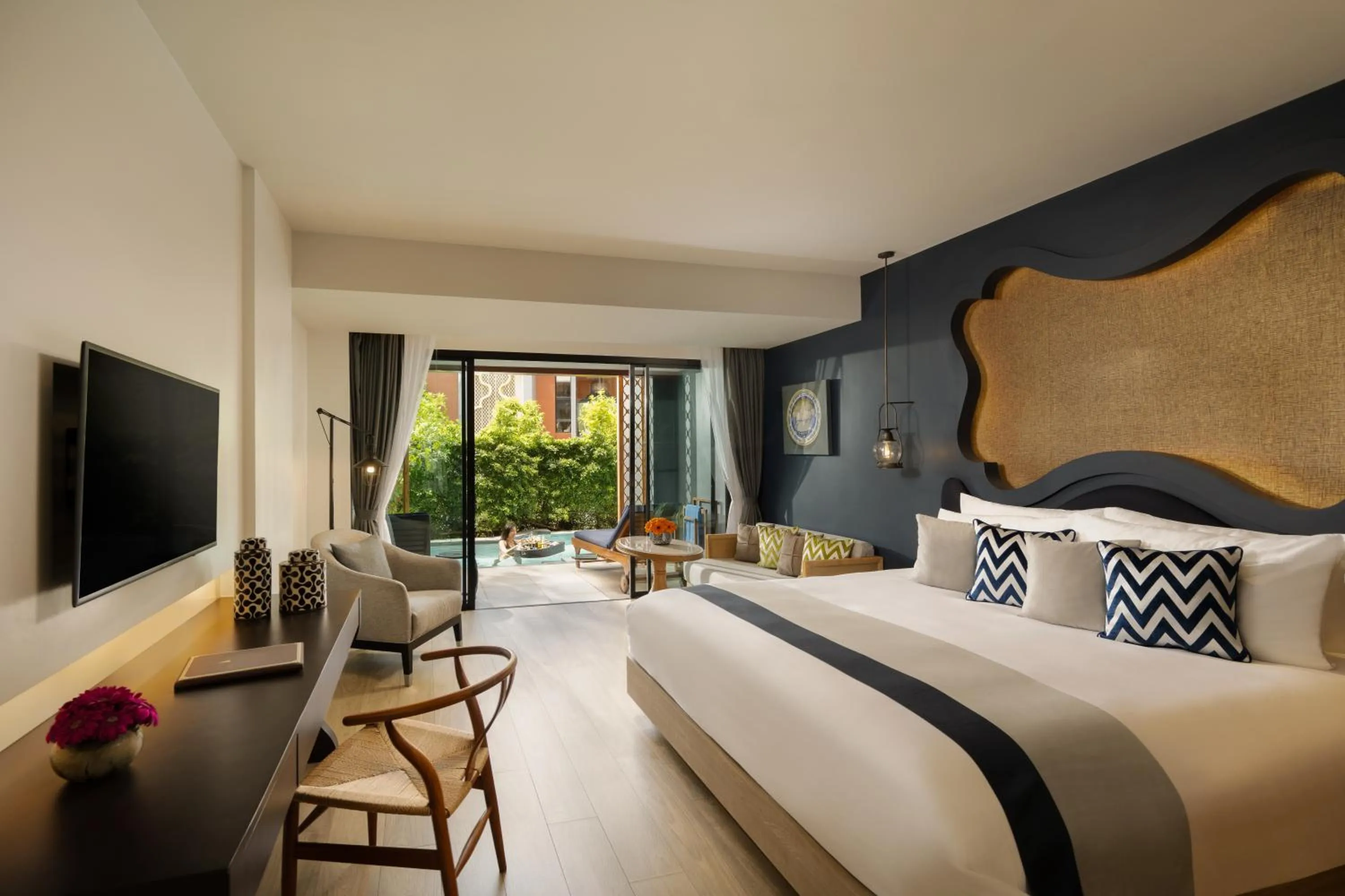 Deluxe Suite Pool Access – Garden View in Avista Grande Phuket Karon - MGallery