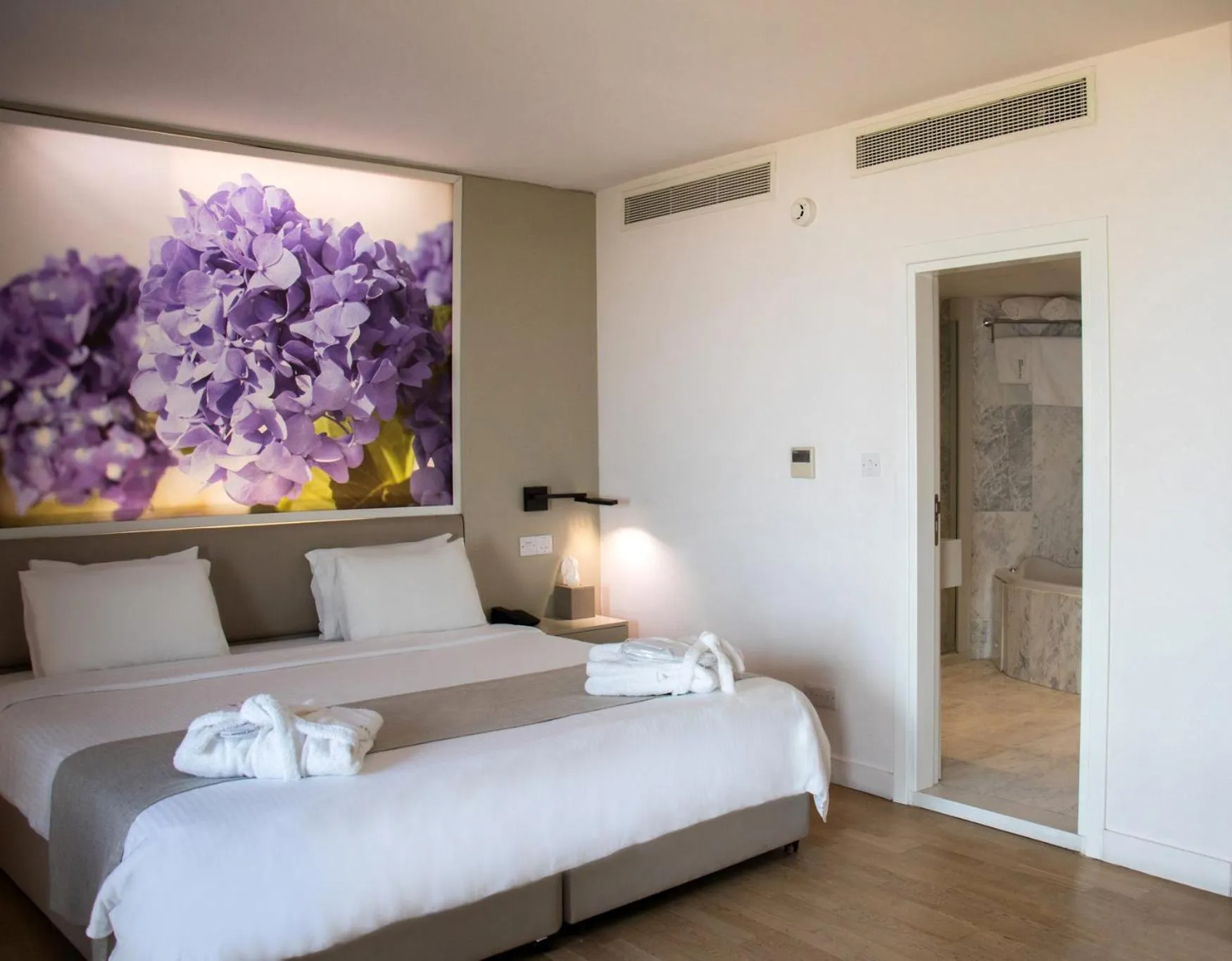 Superior King Room in The Classic Hotel Nicosia - Handwritten Collection