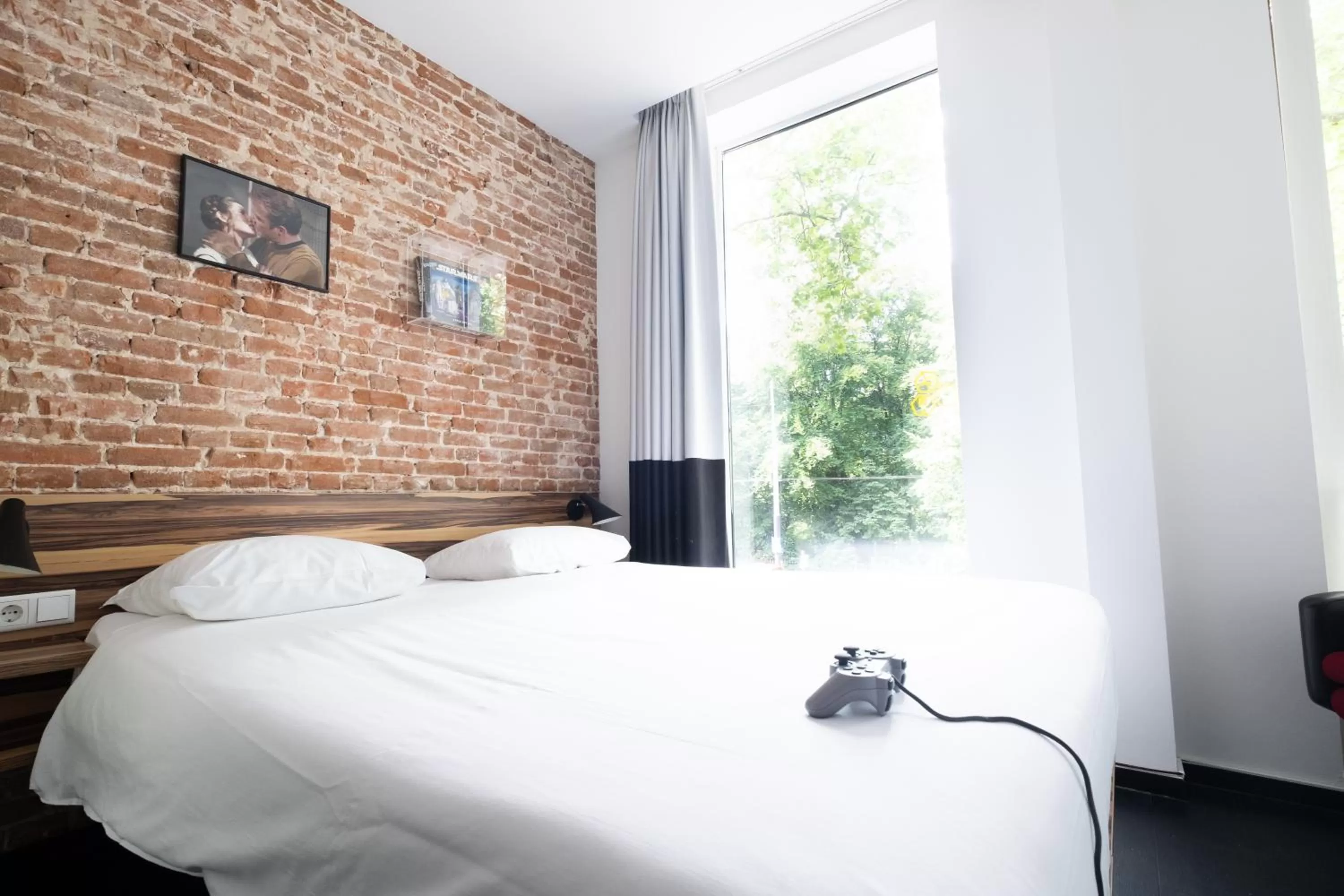 Large Double Room in The Arcade Hotel Amsterdam