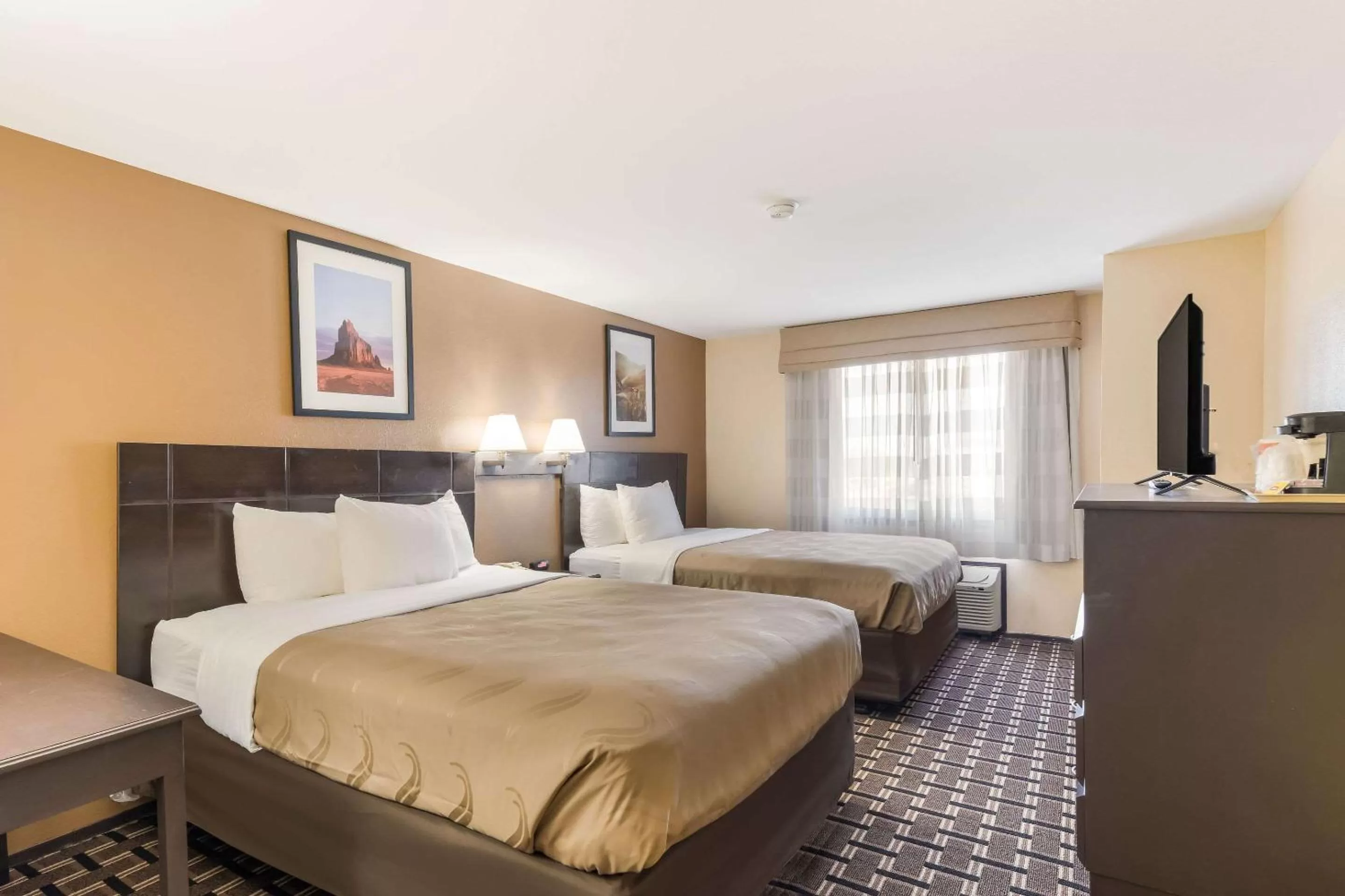 Queen Room with Two Queen Beds - Non-Smoking in Quality Inn Clovis