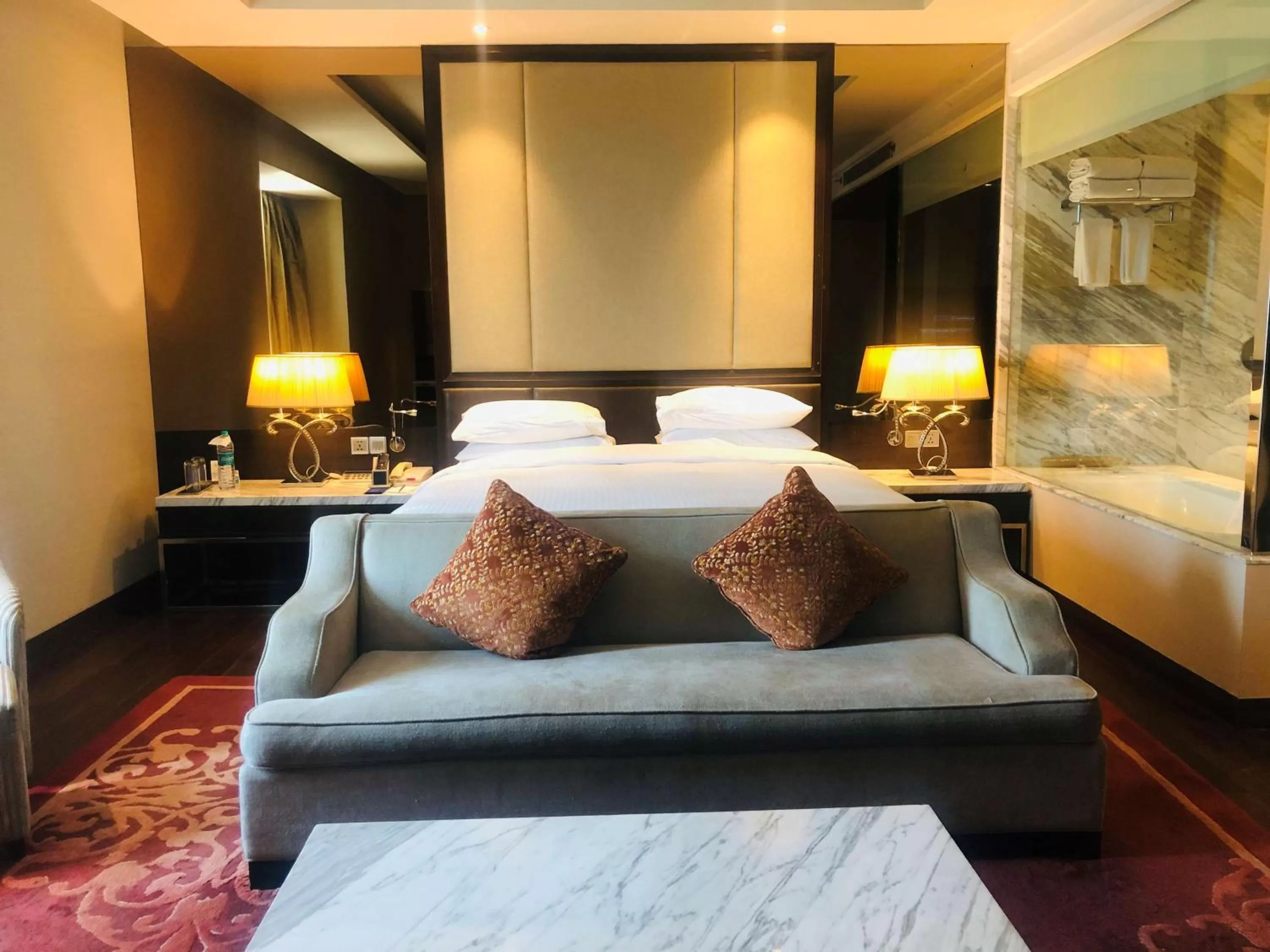 Junior Suite Non Smoking Room with 02 beer or 02 Pegs(IMFL) or 02 Mocktails and 02 pcs laundry - single occupancy in Radisson Blu Jaipur