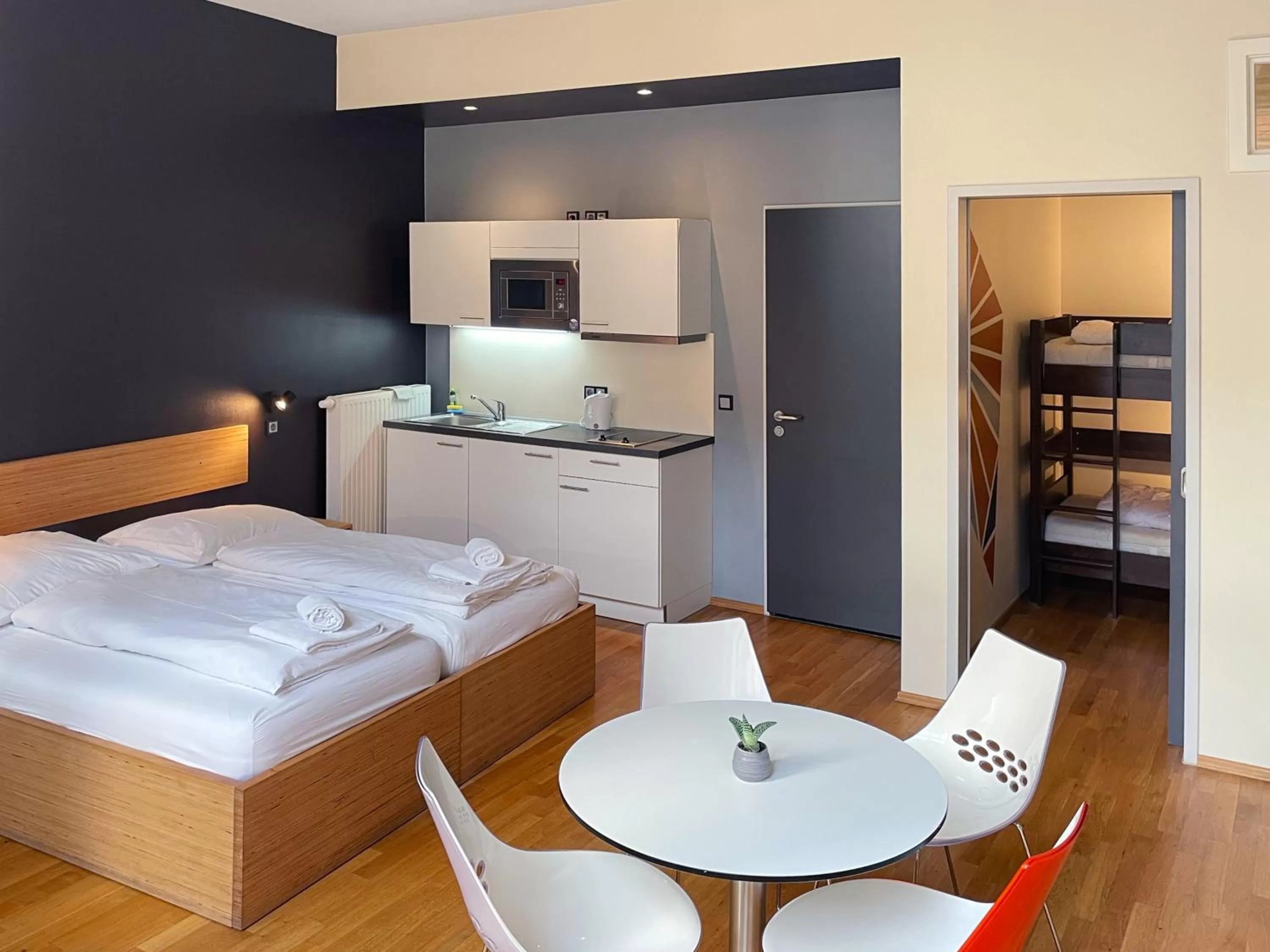 Superior Family Room (4 Guests) in Five Elements Hostel Leipzig