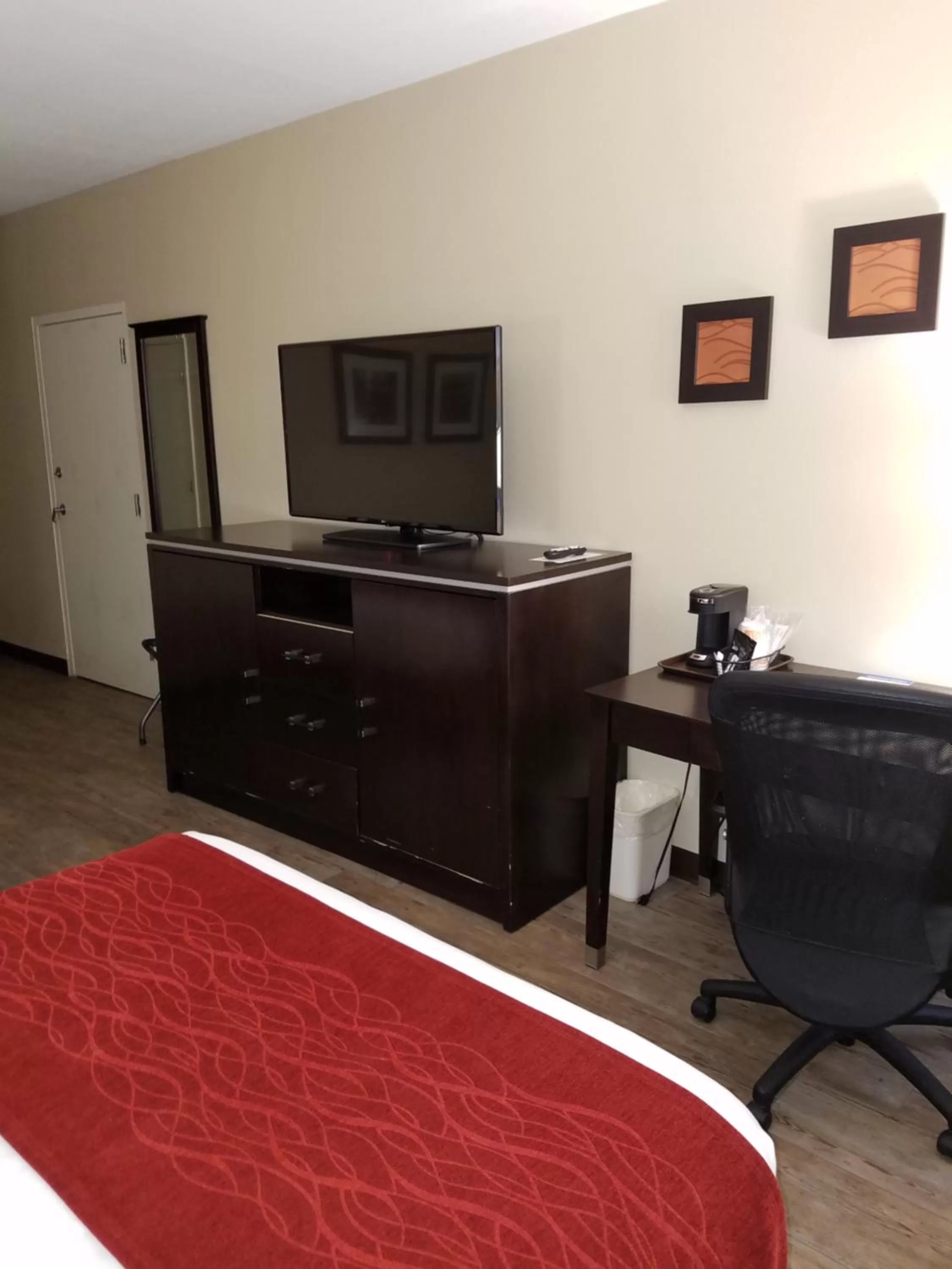 Double Room with Two Double Beds - Accessible/Non-Smoking in Comfort Inn Mars Hill