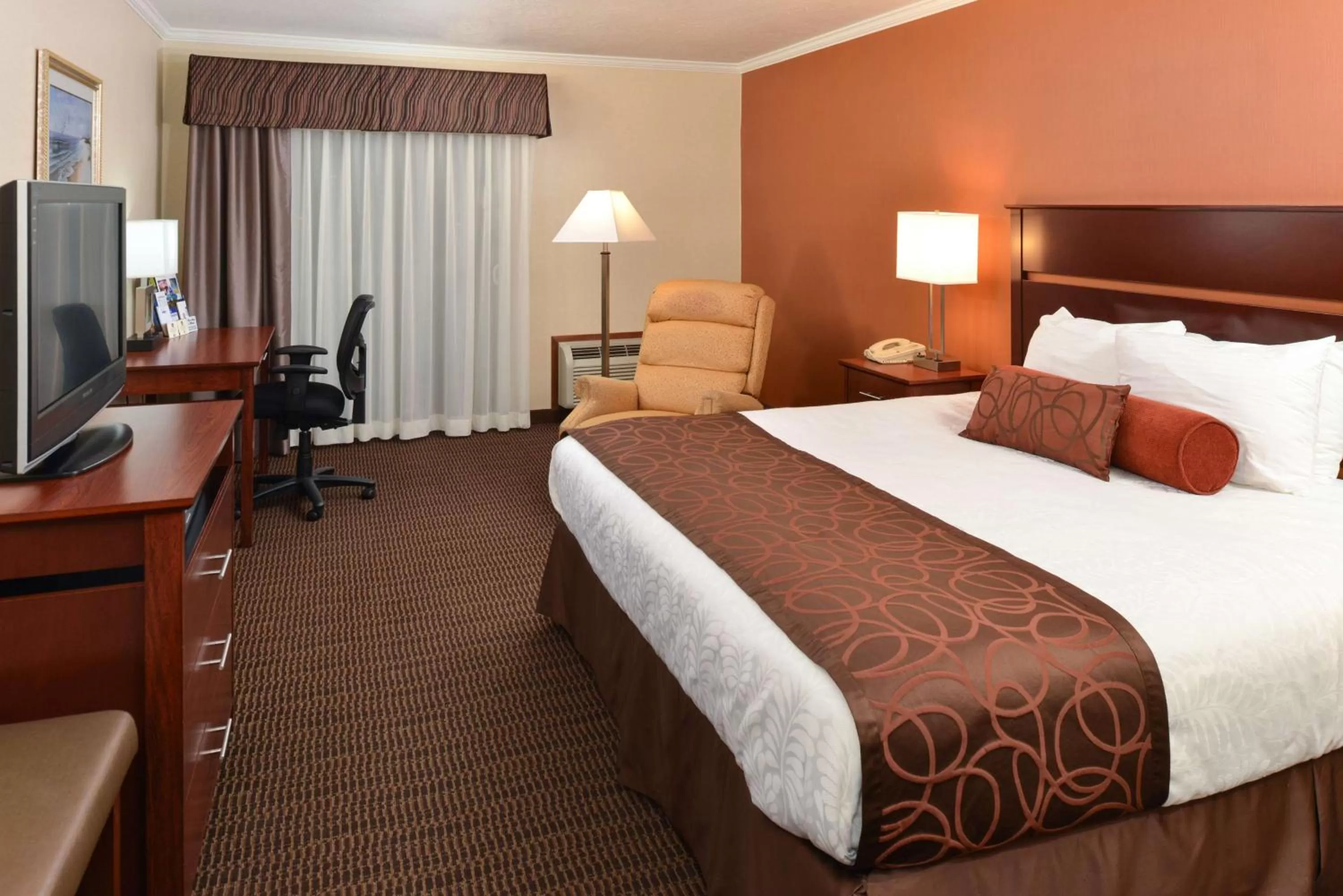 Standard King Room in Best Western Plus Landmark Inn