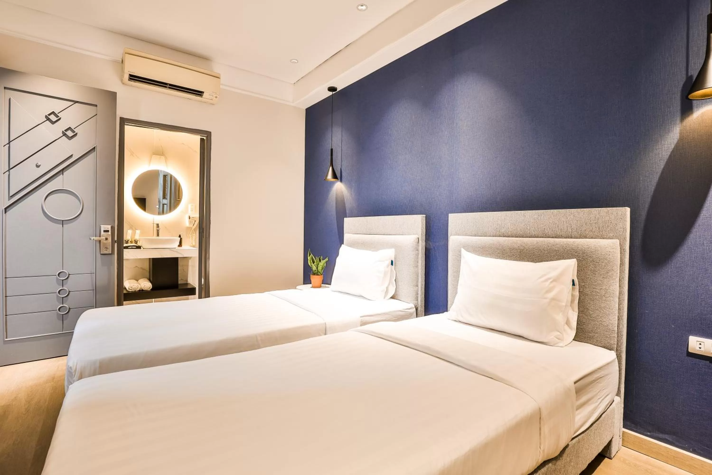 Superior Twin Room in La Paix Sài Gòn - Boutique Hotel