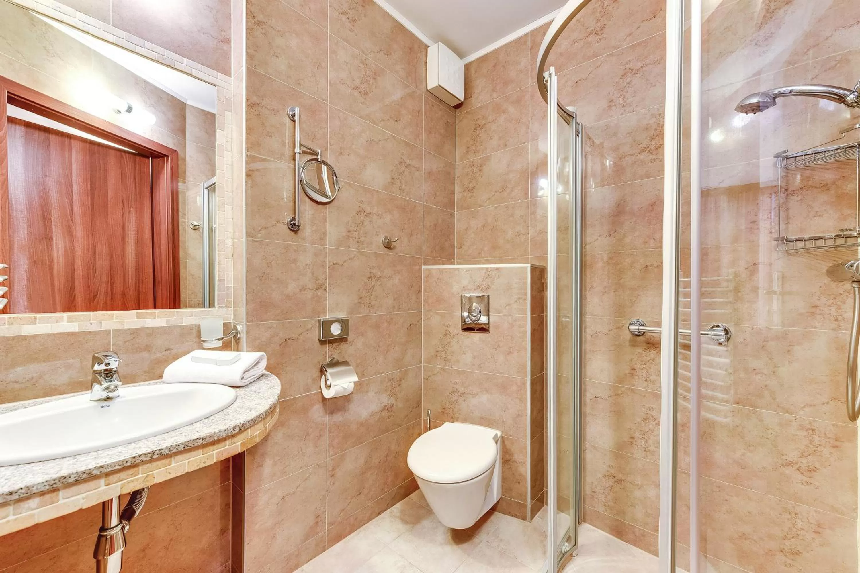 Deluxe Single Room in Amber Hotel