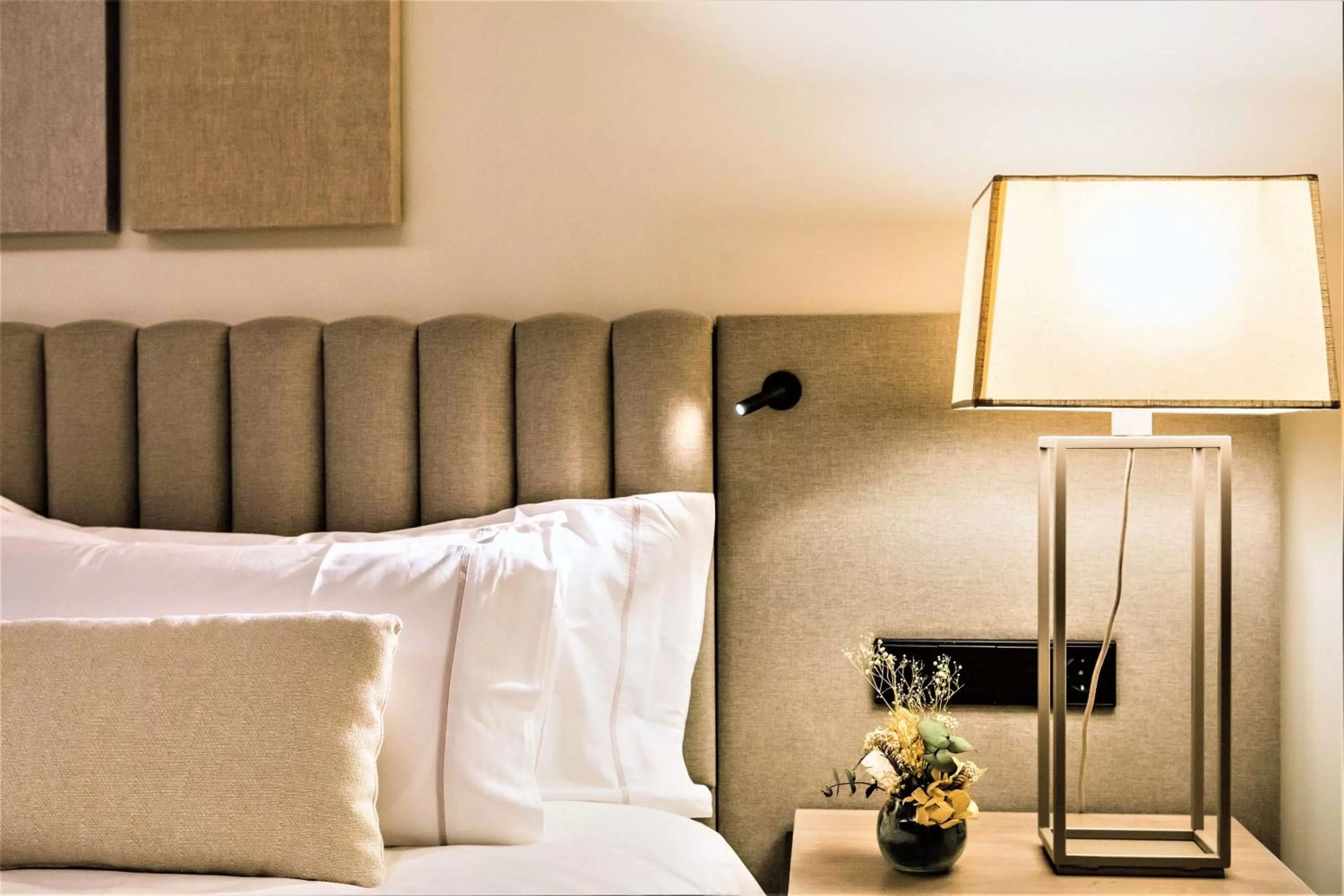 King Suite with Sofa Bed in Sofraga Palacio