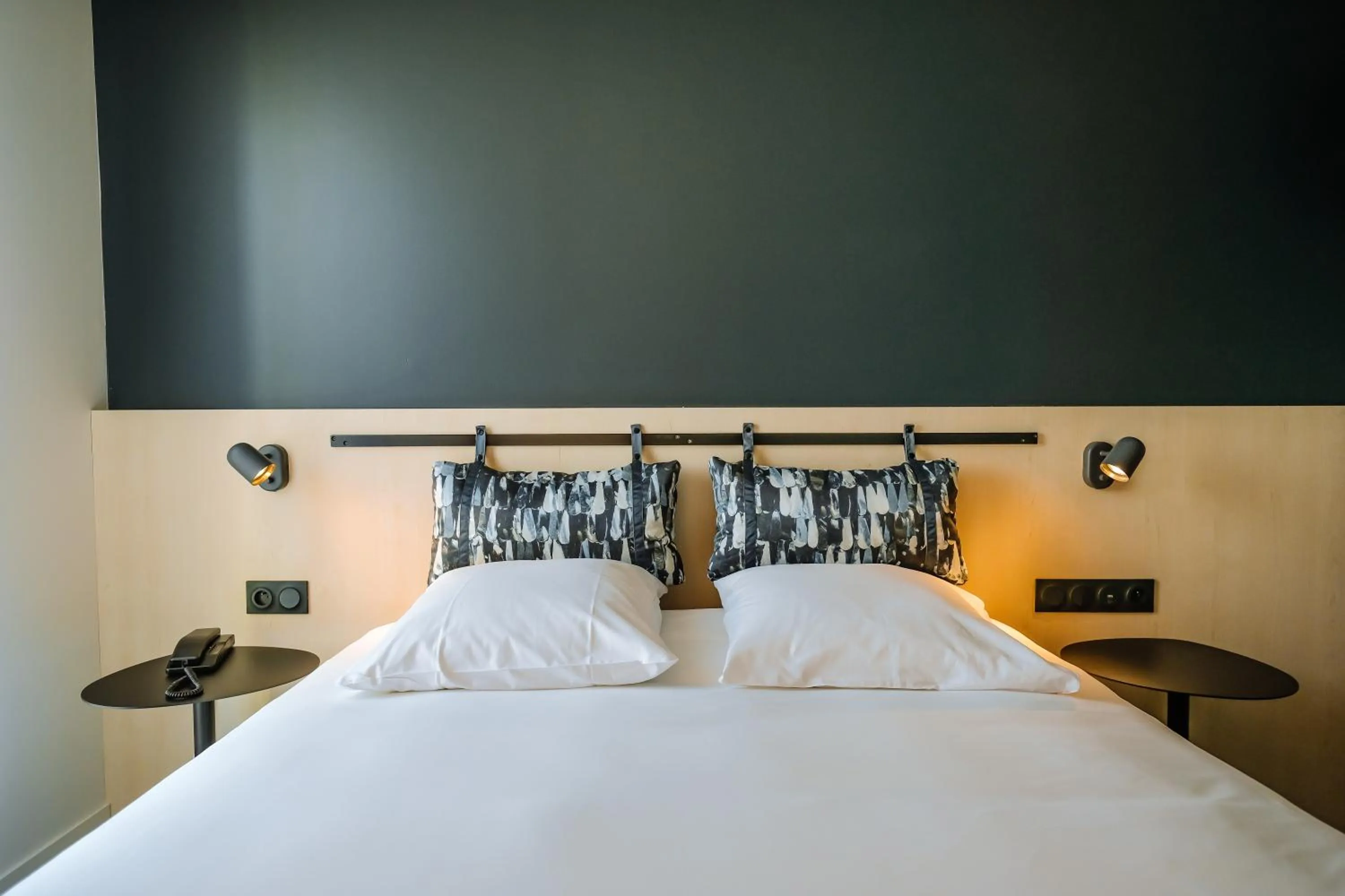 Standard Double Room in Live Hotels Bordeaux Lac