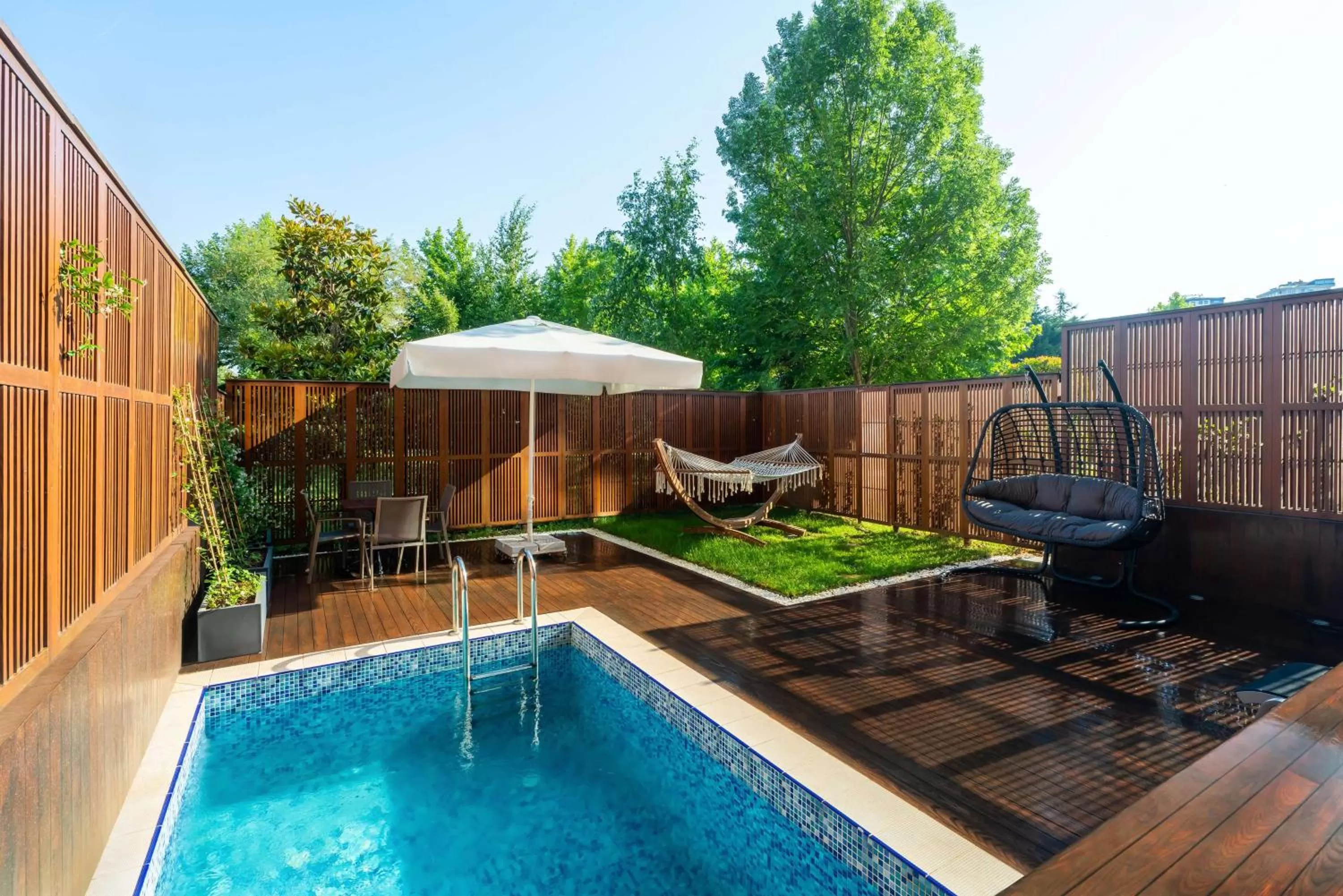 Pool Suite with Sauna and Garden in Radisson Blu Hotel & Spa, Istanbul Tuzla