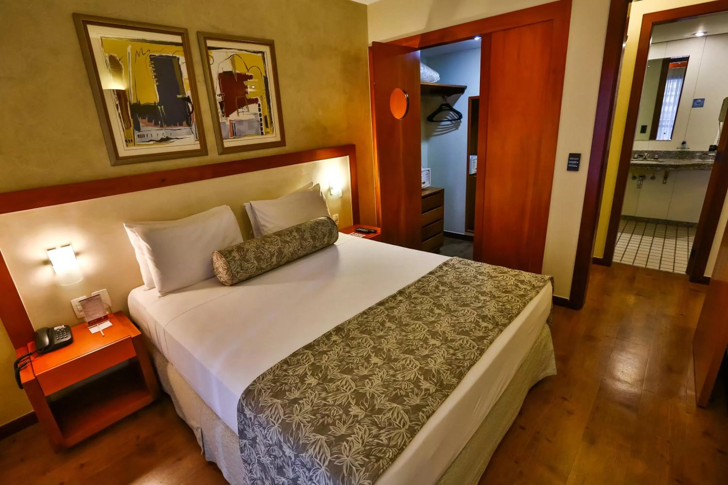 Superior Suite - single occupancy in Metropolitan Hotel Brasília