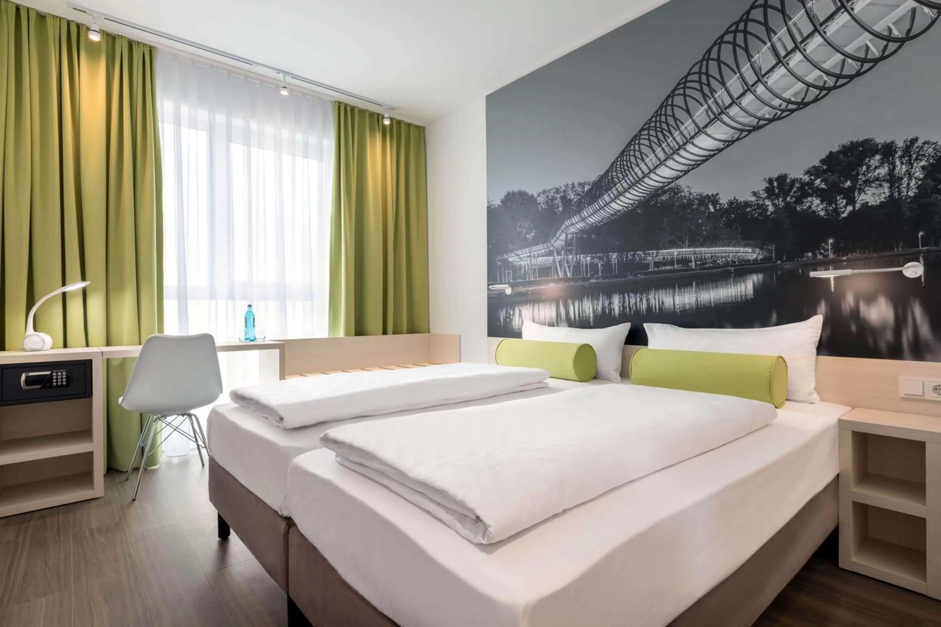 Standard Double Room - 2 Adjoining Rooms in Super 8 by Wyndham Oberhausen am Centro
