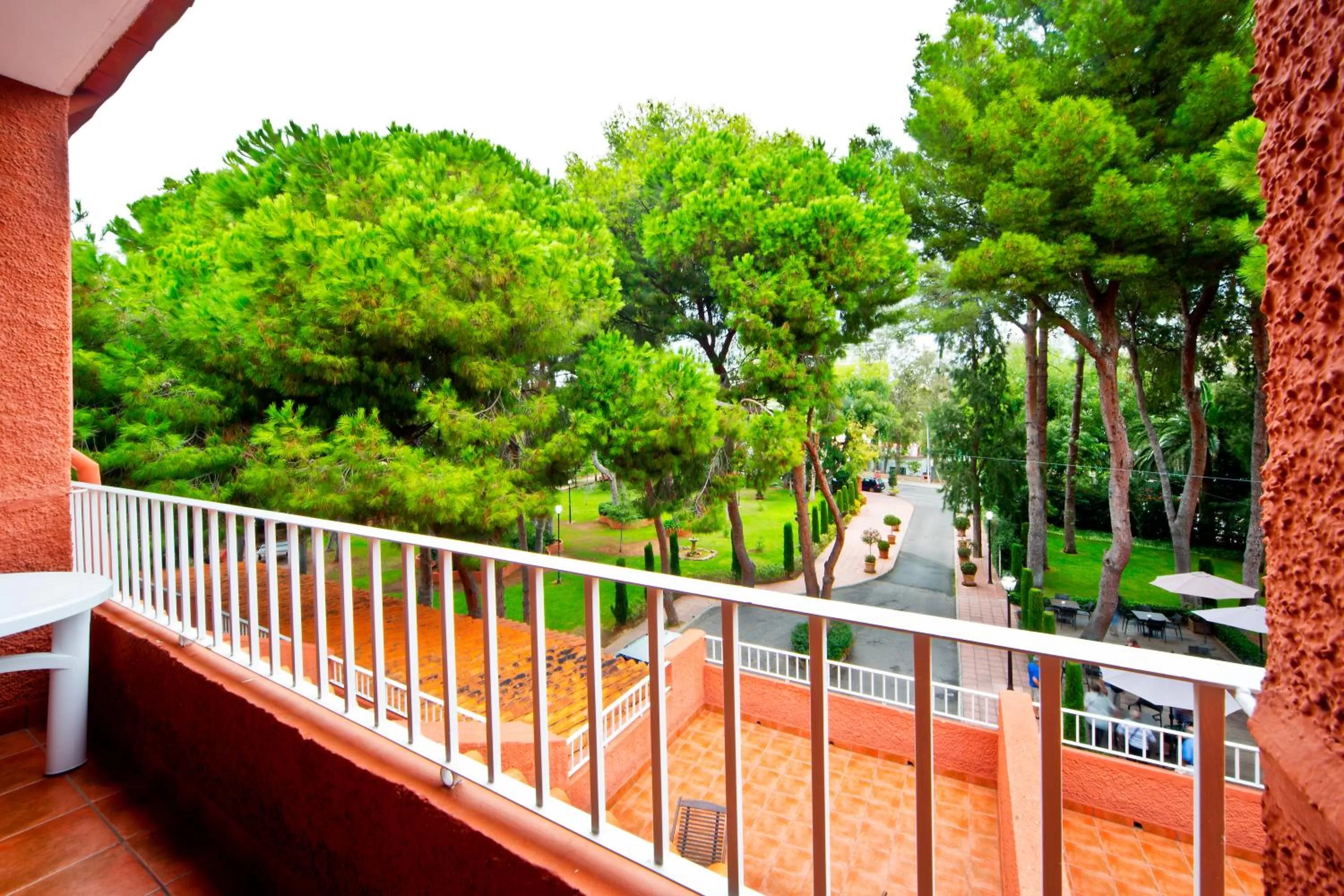 Double or Twin Room with Pool View in Intelier Bonaire